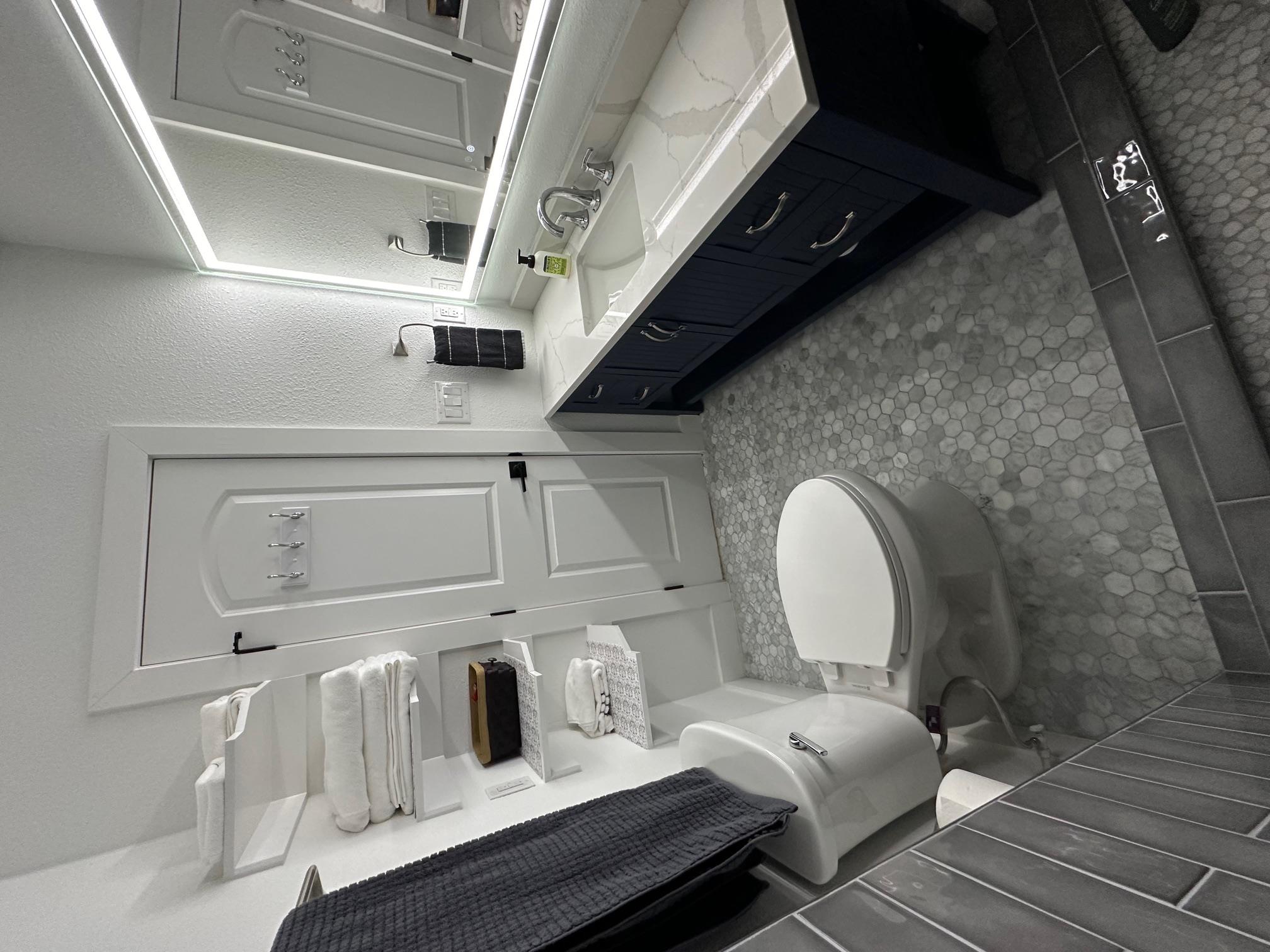 157 E White Rock St, Buchanan Dam, TX 78609