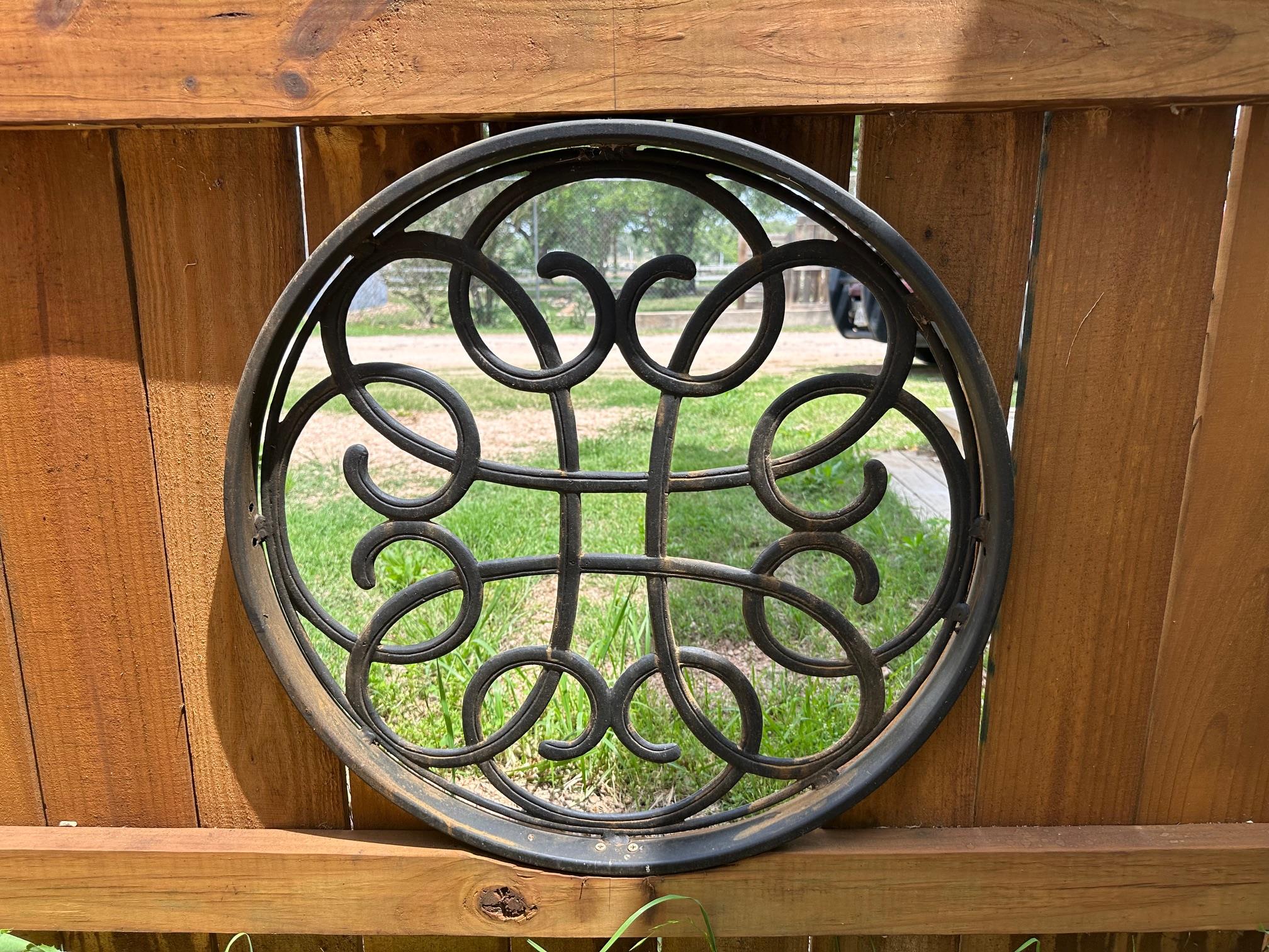 157 E White Rock St, Buchanan Dam, TX 78609