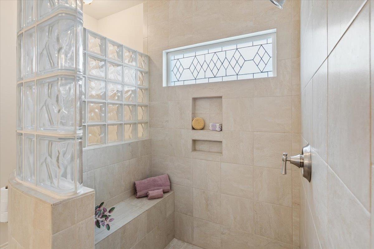 117 Hacienda Heights Cv, Georgetown, TX 78633