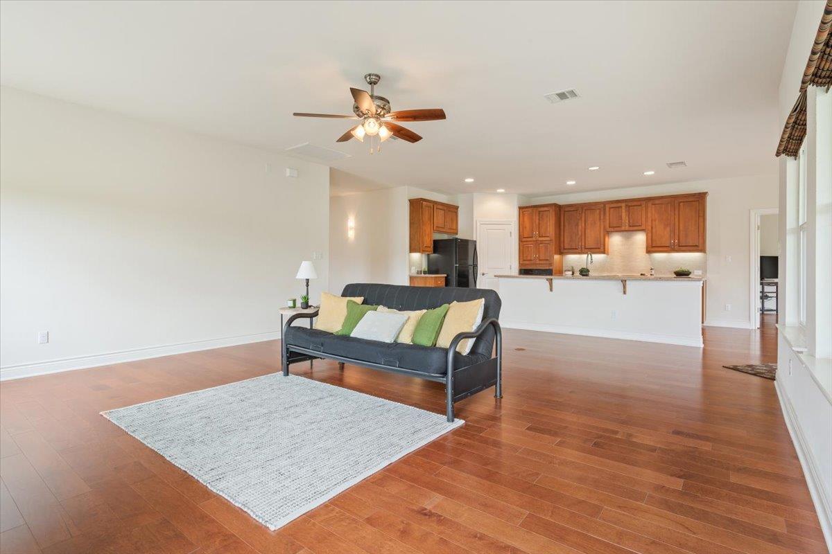 117 Hacienda Heights Cv, Georgetown, TX 78633