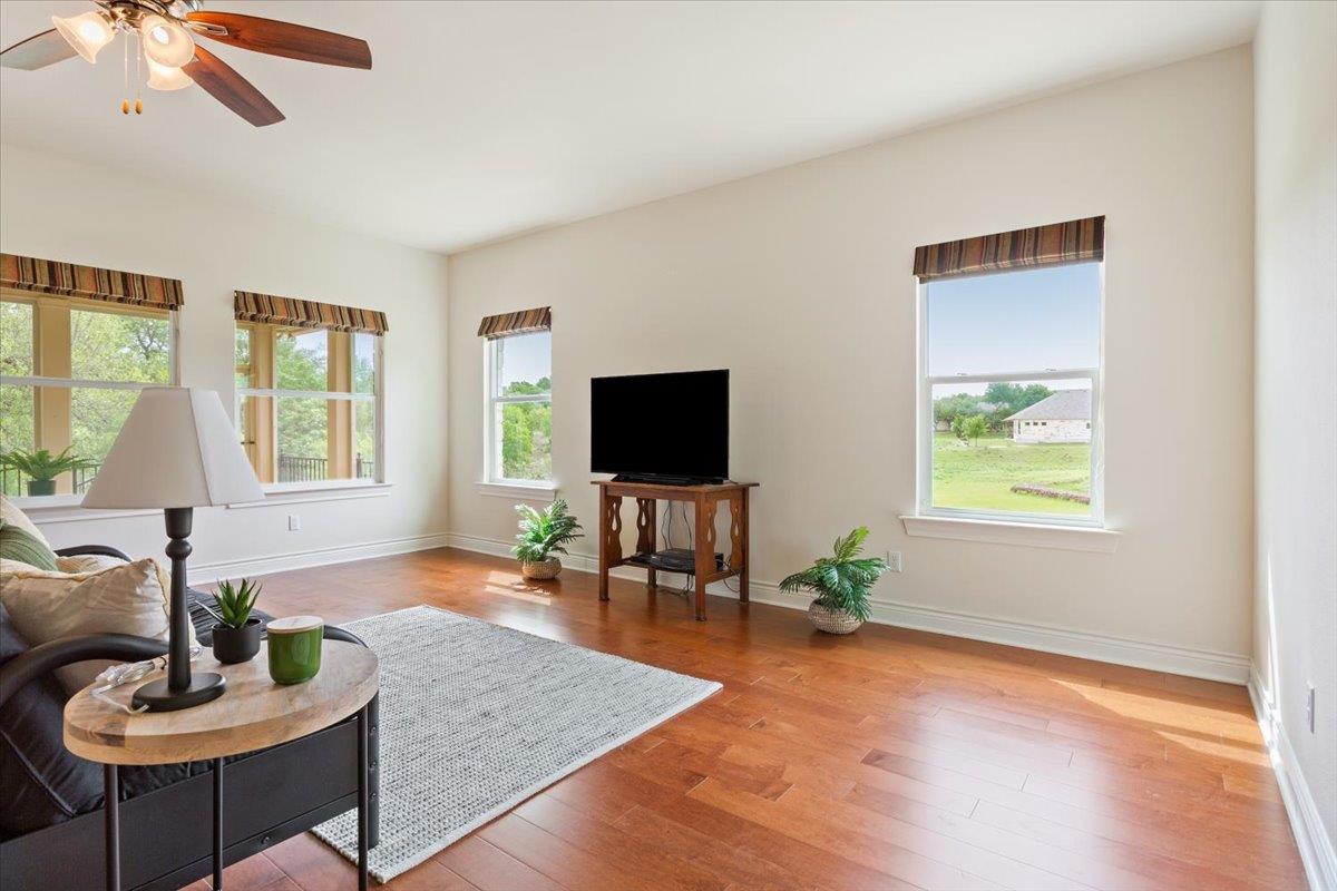 117 Hacienda Heights Cv, Georgetown, TX 78633