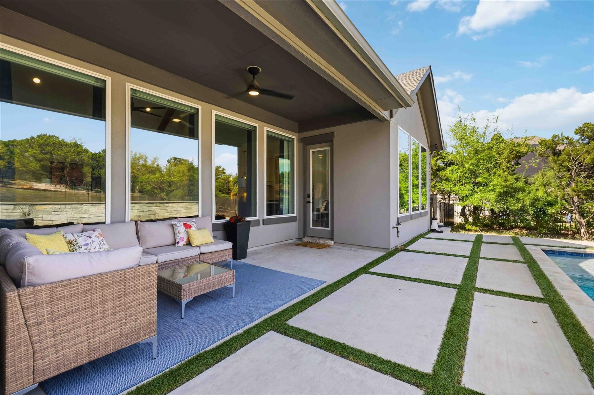 1078 Gato Del Sol Ave, Austin, TX 78737