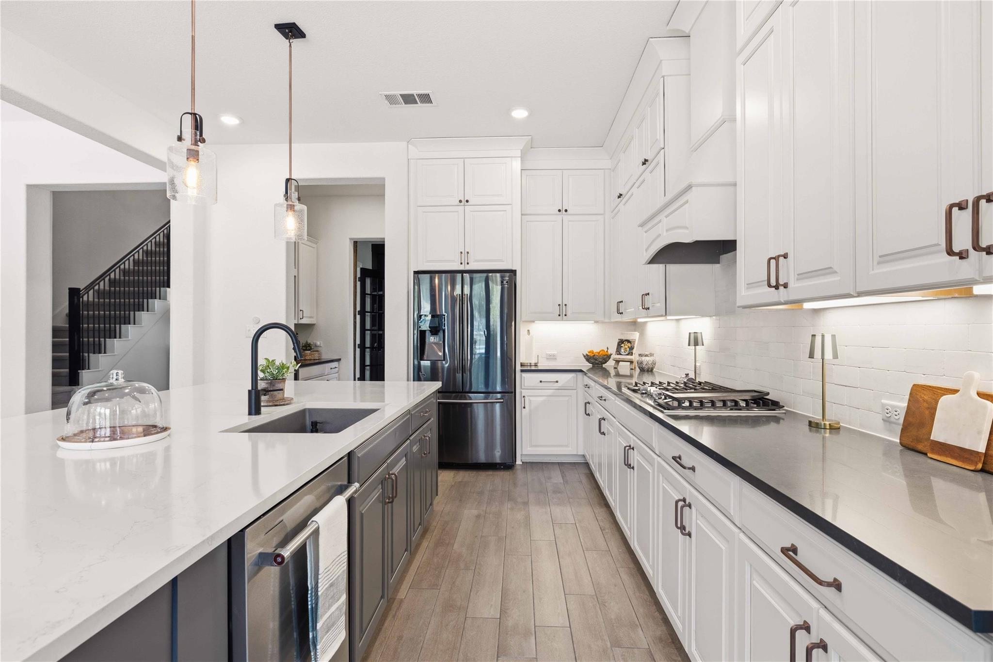 1078 Gato Del Sol Ave, Austin, TX 78737