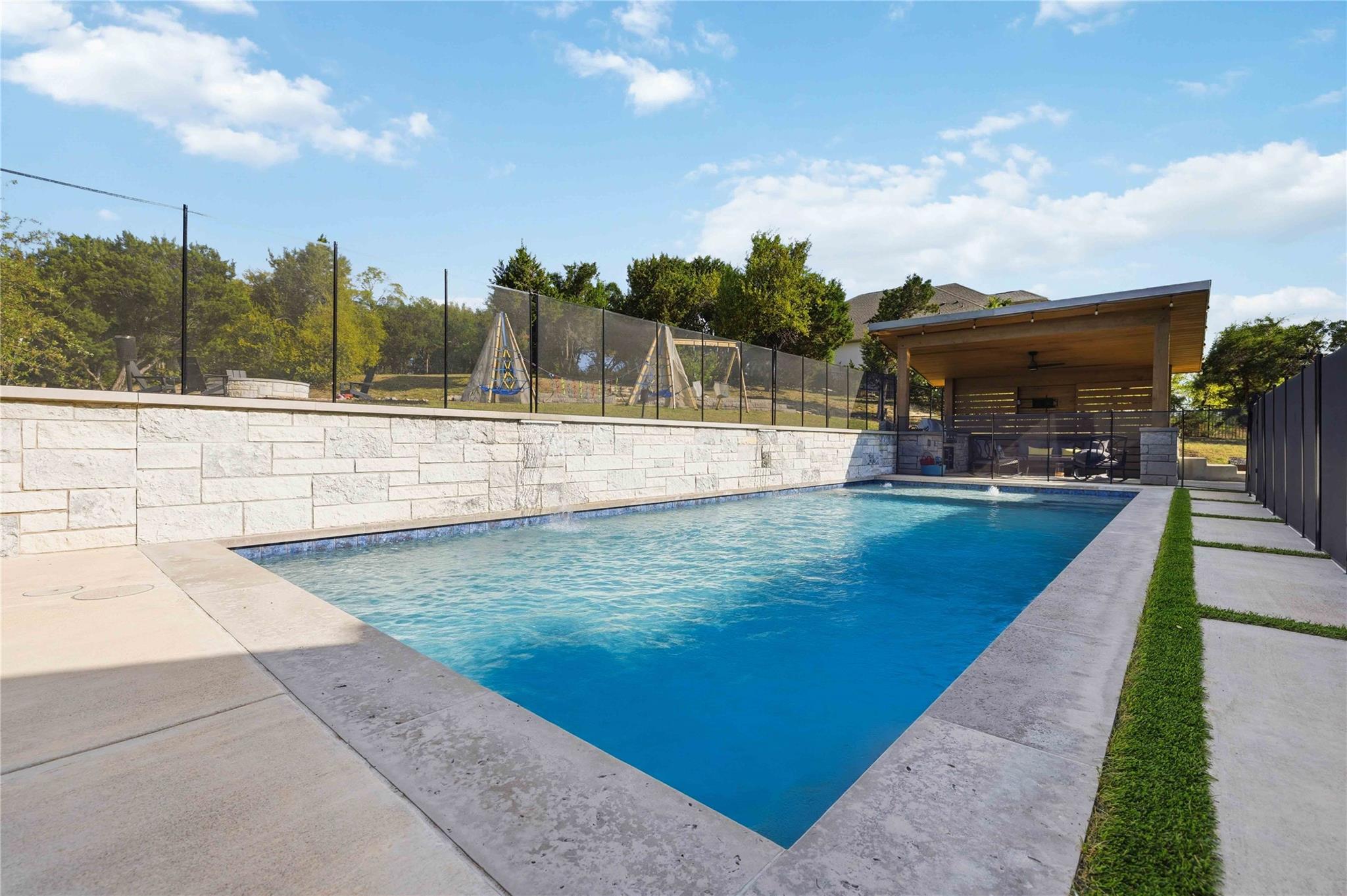 1078 Gato Del Sol Ave, Austin, TX 78737