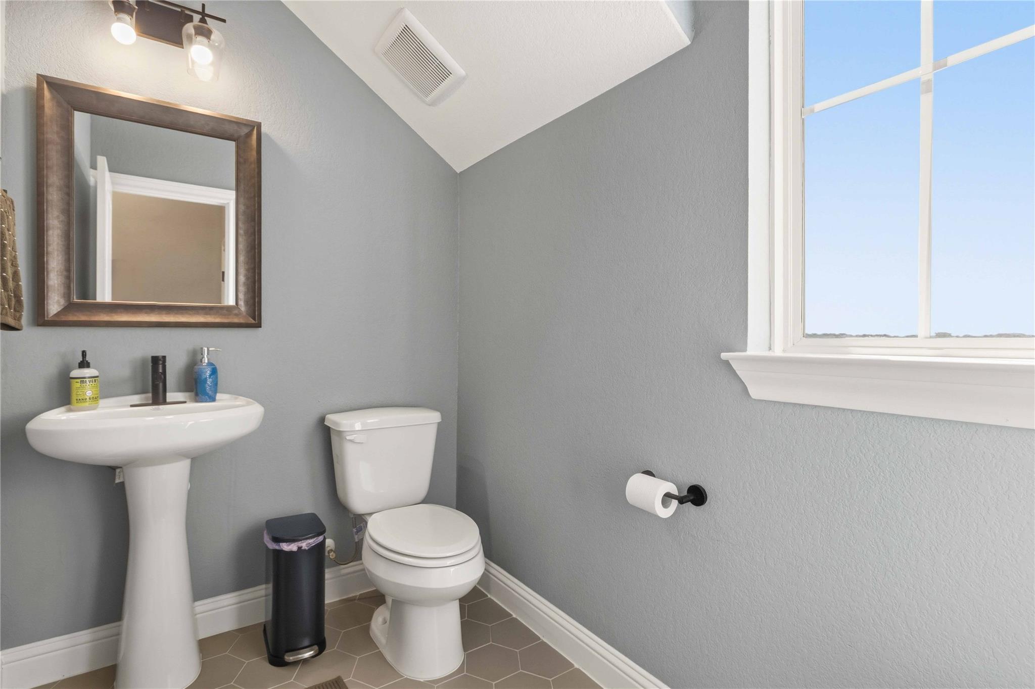 1078 Gato Del Sol Ave, Austin, TX 78737