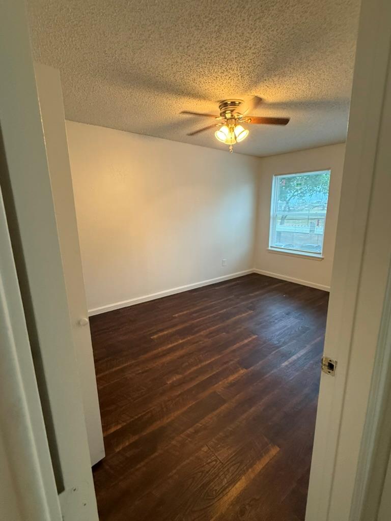 2124 Burton Dr # 251, Austin, TX 78741