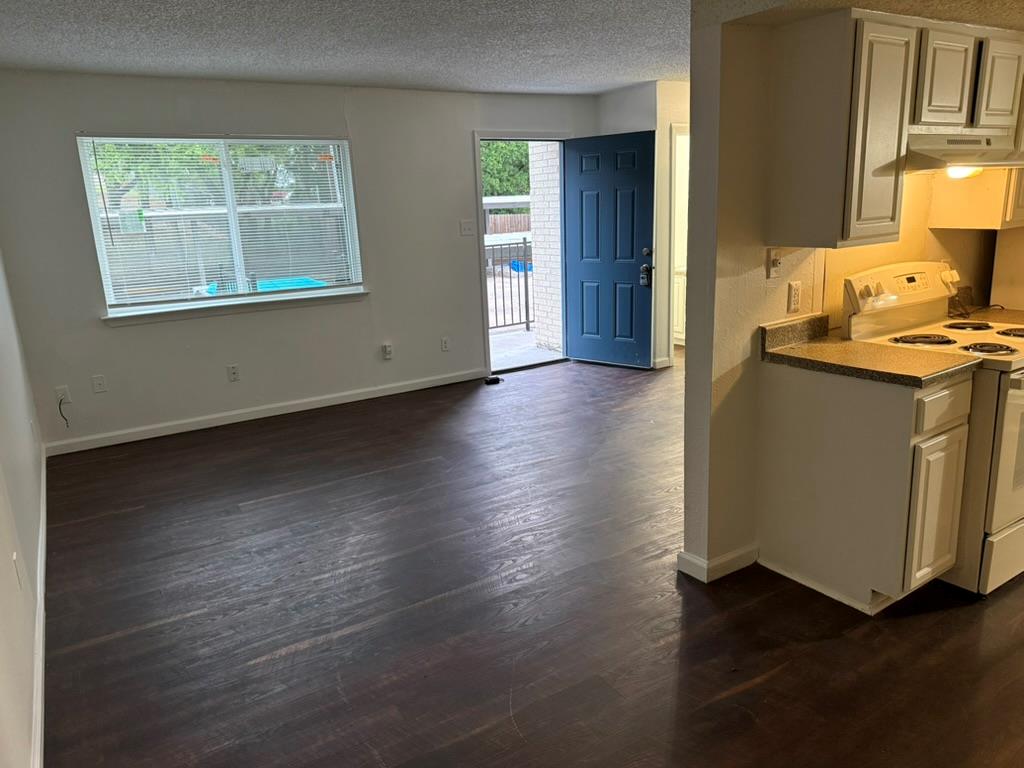 2124 Burton Dr # 251, Austin, TX 78741