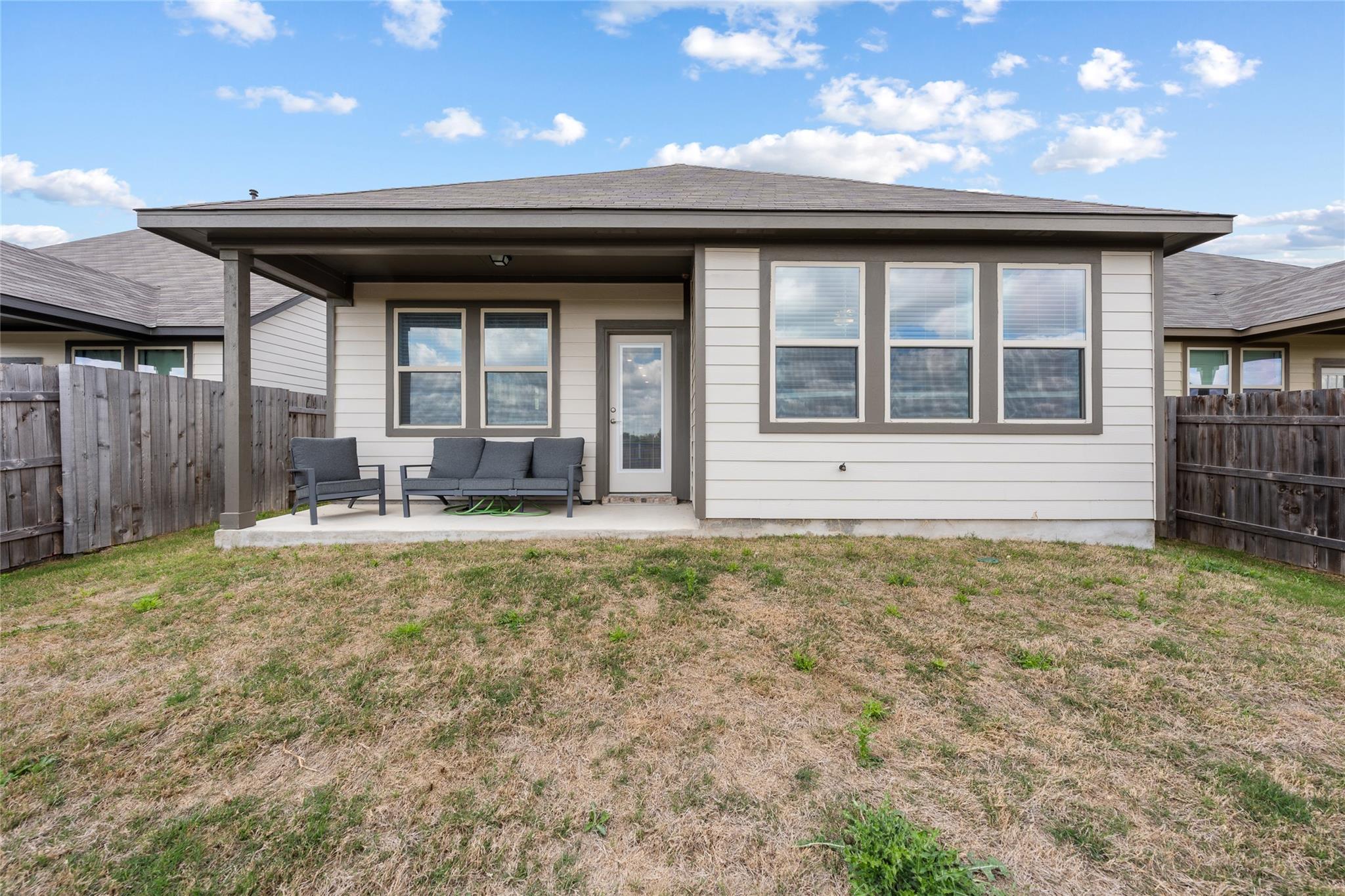 751 Papaya Dr, Buda, TX 78610