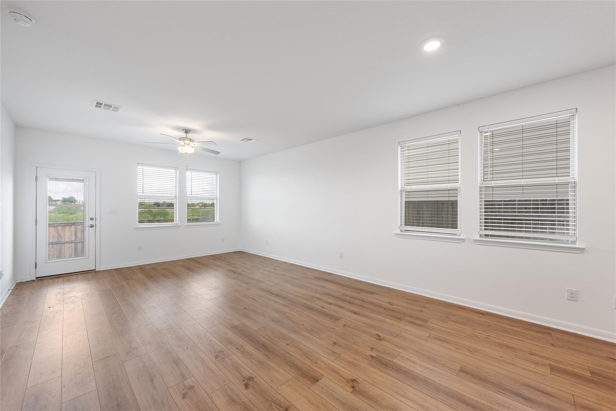 751 Papaya Dr, Buda, TX 78610