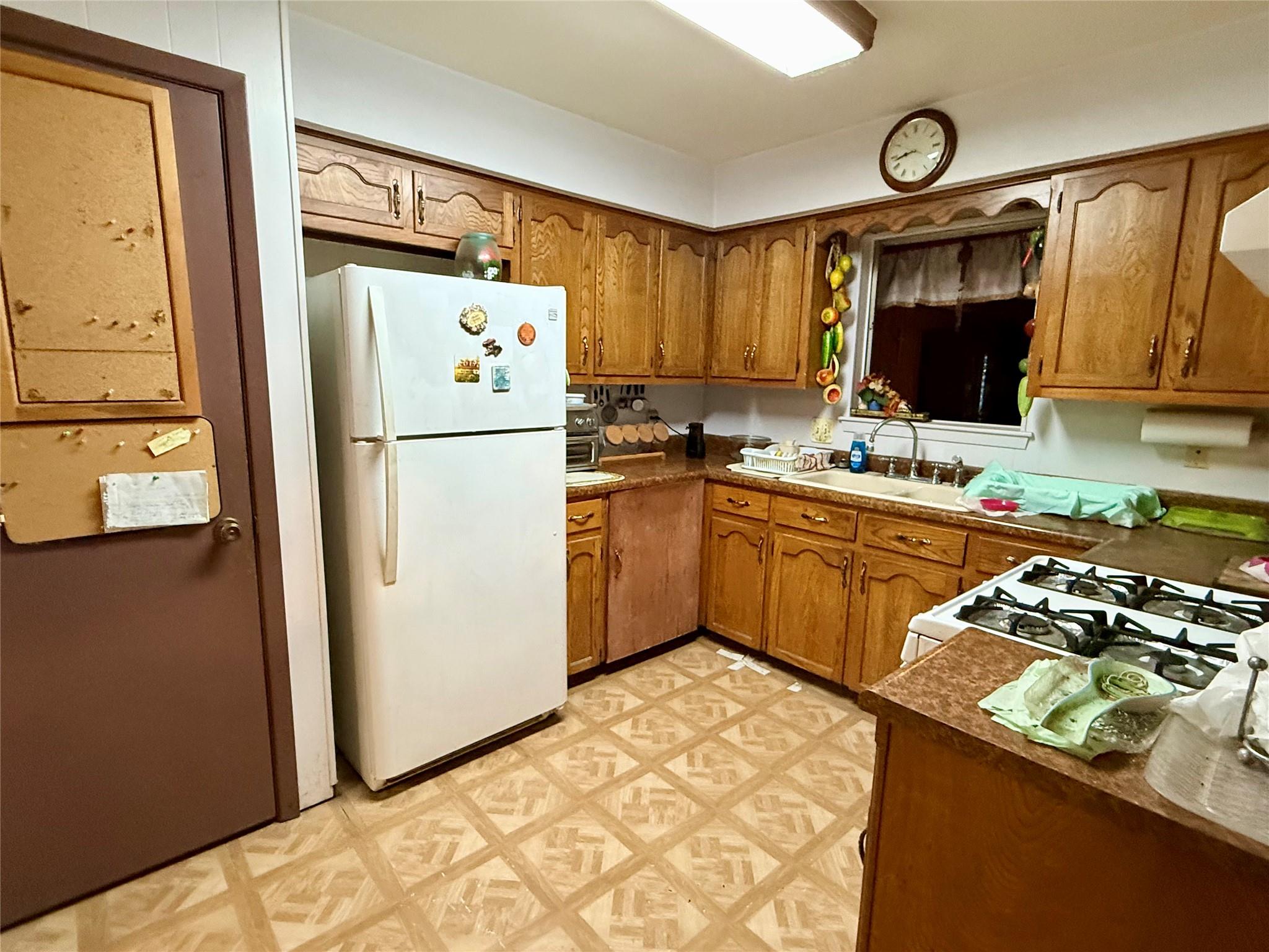 100 Skyloop Dr, Austin, TX 78745