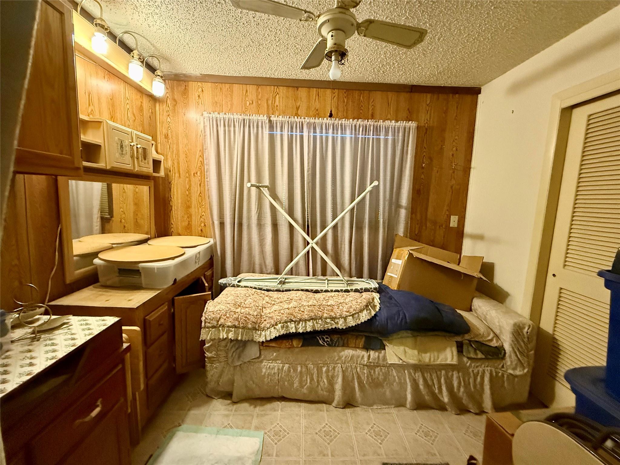 100 Skyloop Dr, Austin, TX 78745