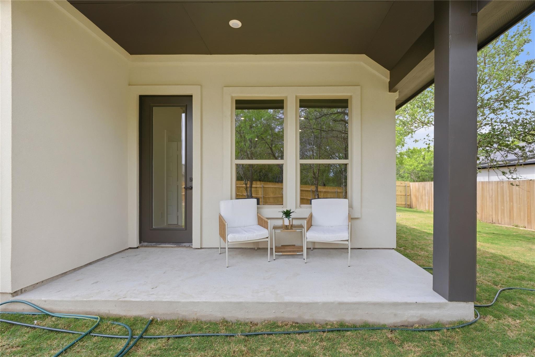 122 W Pauwela Ln, Bastrop, TX 78602