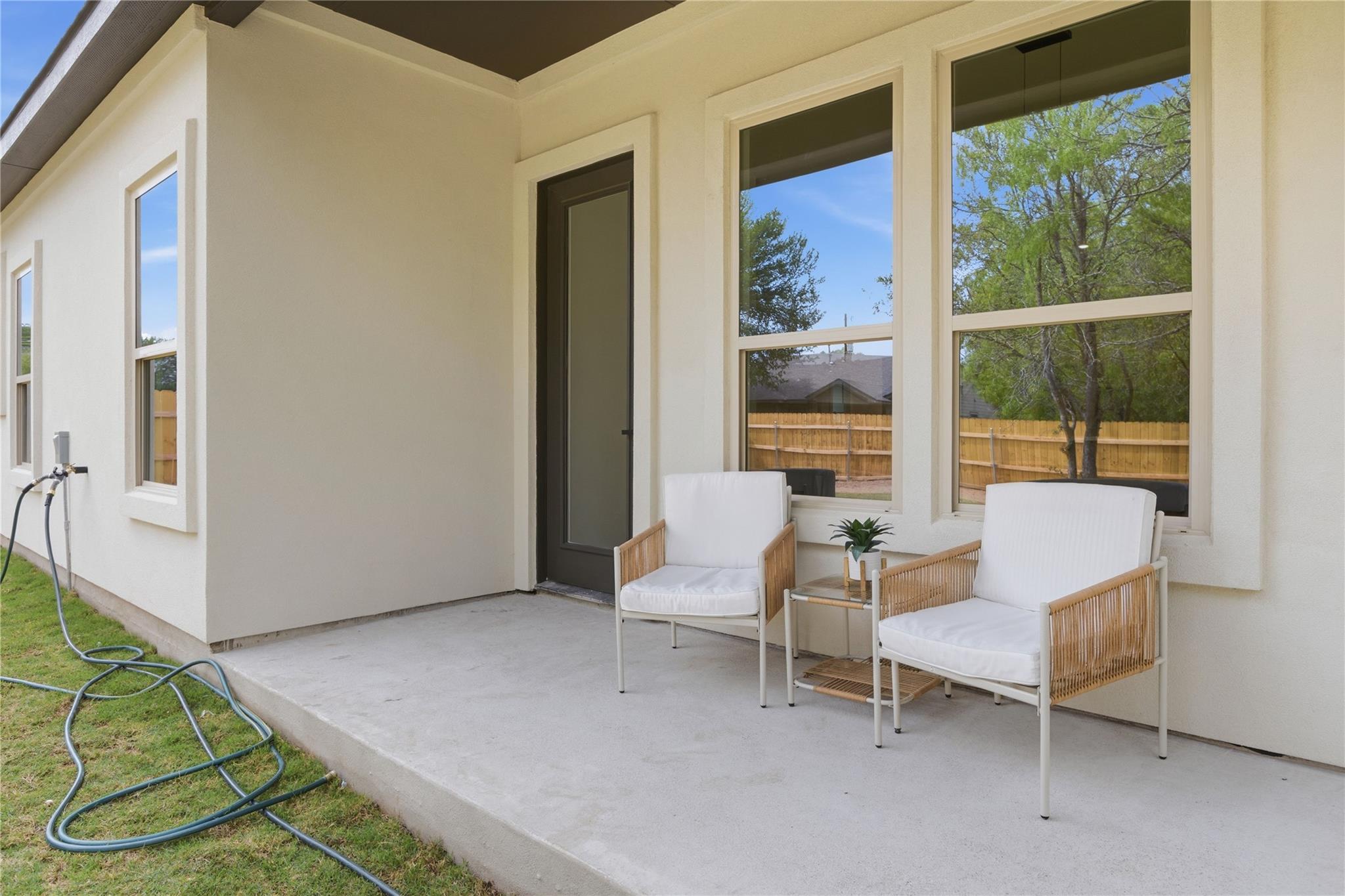 122 W Pauwela Ln, Bastrop, TX 78602