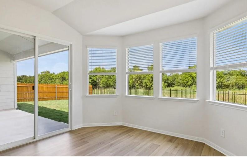 224 Divisadero Dr, Hutto, TX 78634