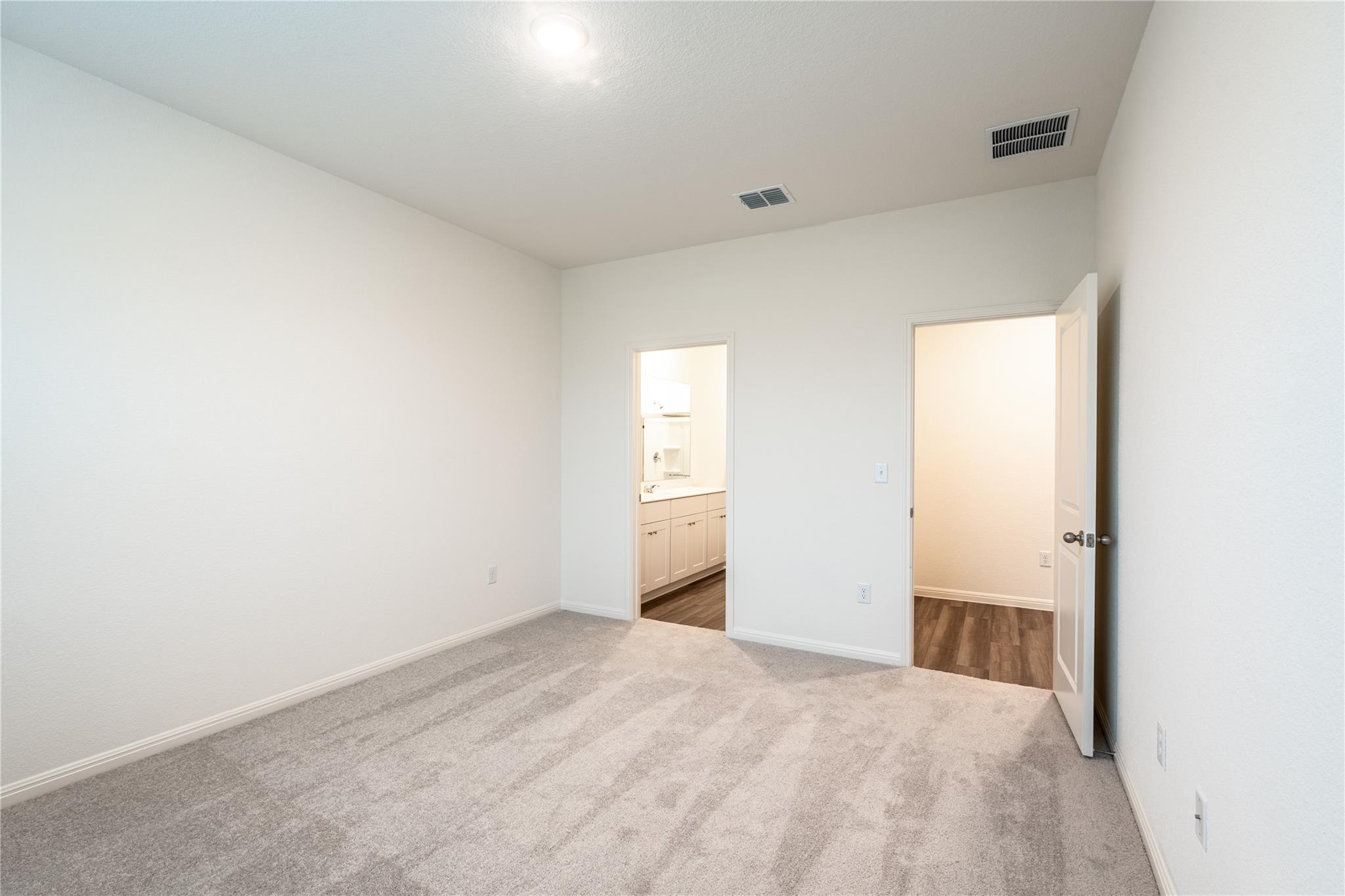 144 Mullen Way, Taylor, TX 76574