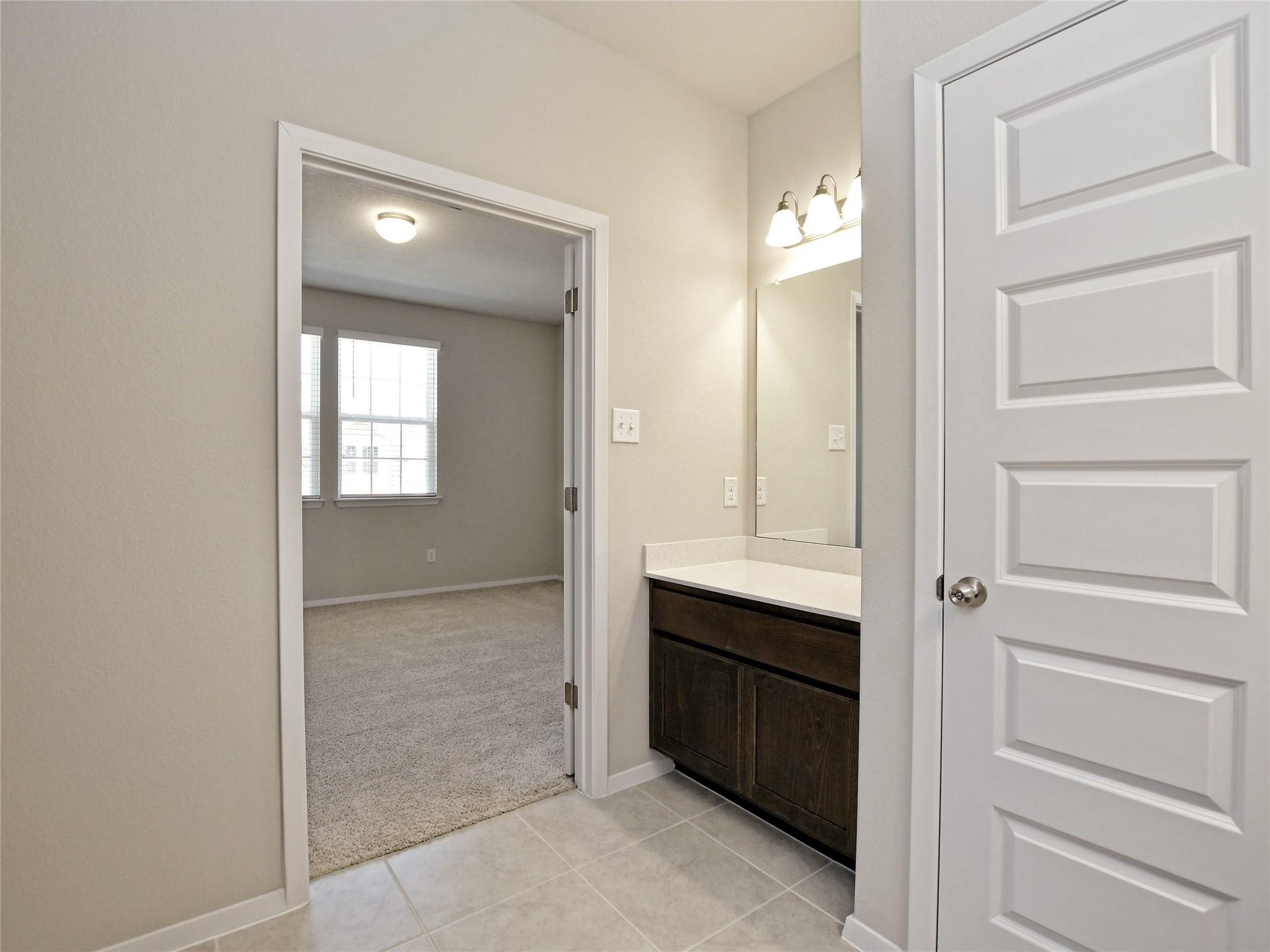 164 Fabion St, Kyle, TX 78640