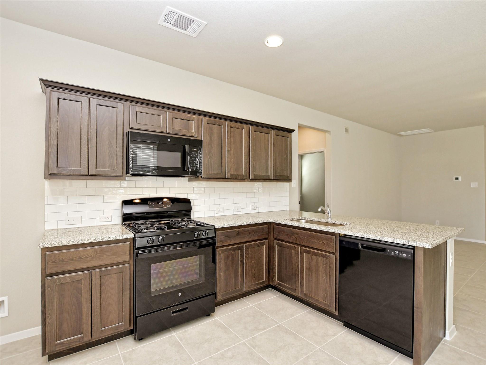 164 Fabion St, Kyle, TX 78640