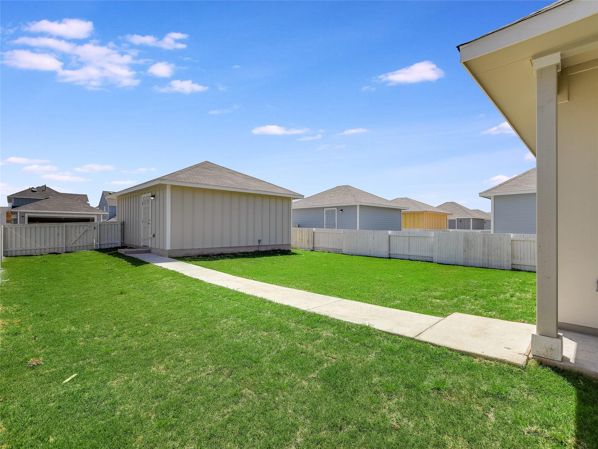 164 Fabion St, Kyle, TX 78640