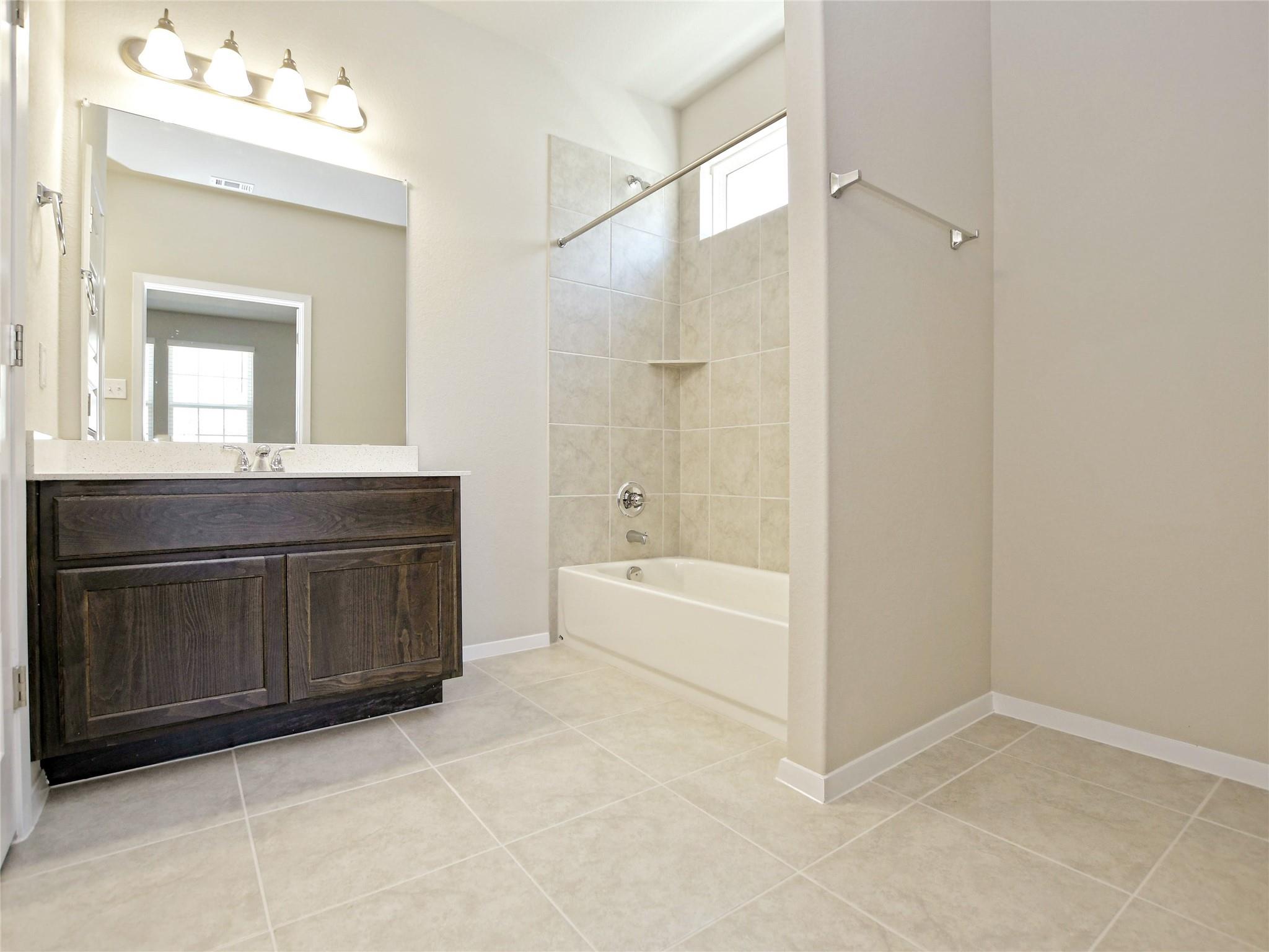 164 Fabion St, Kyle, TX 78640