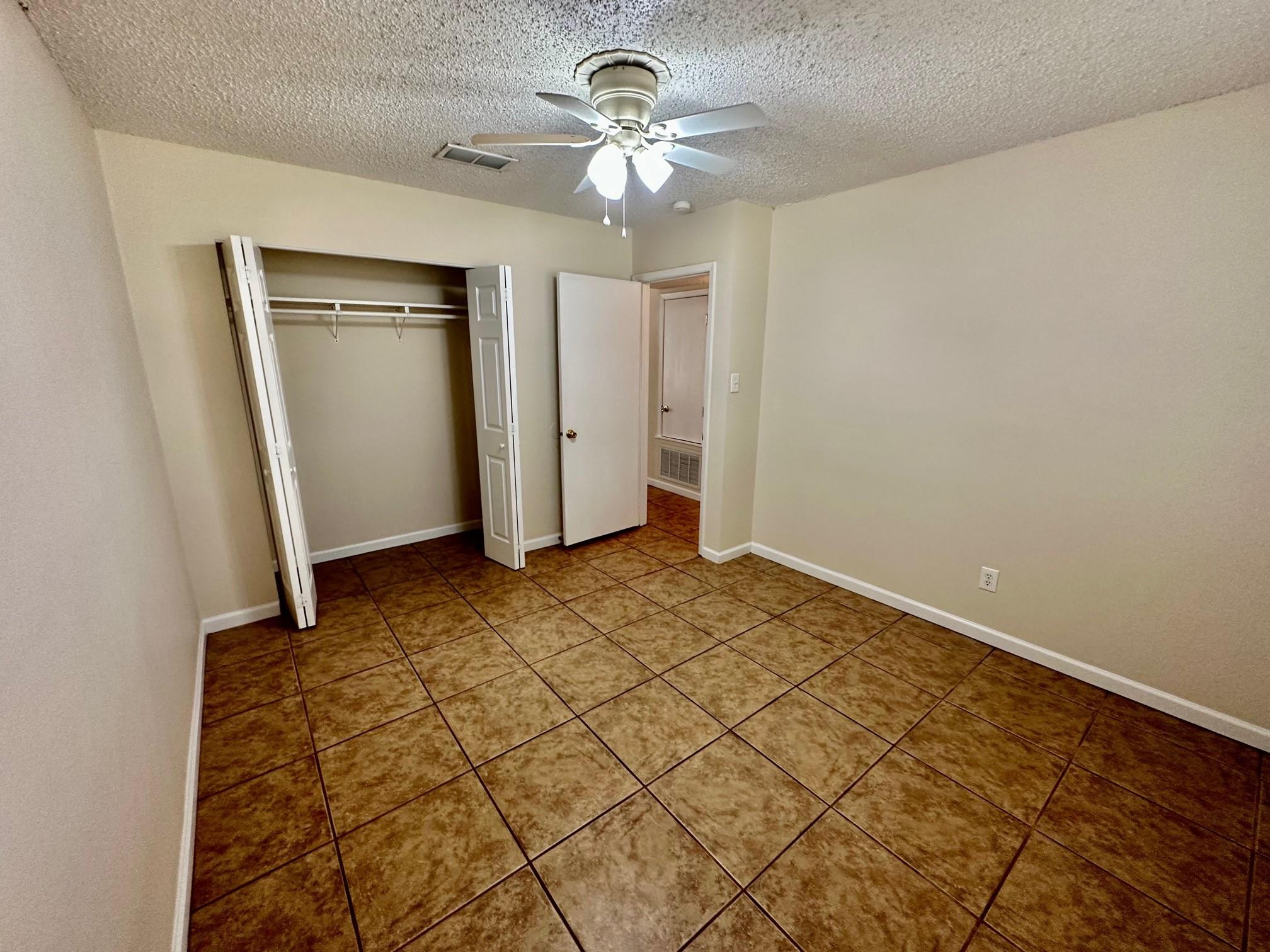 102 Lady Bird Ln, San Marcos, TX 78666