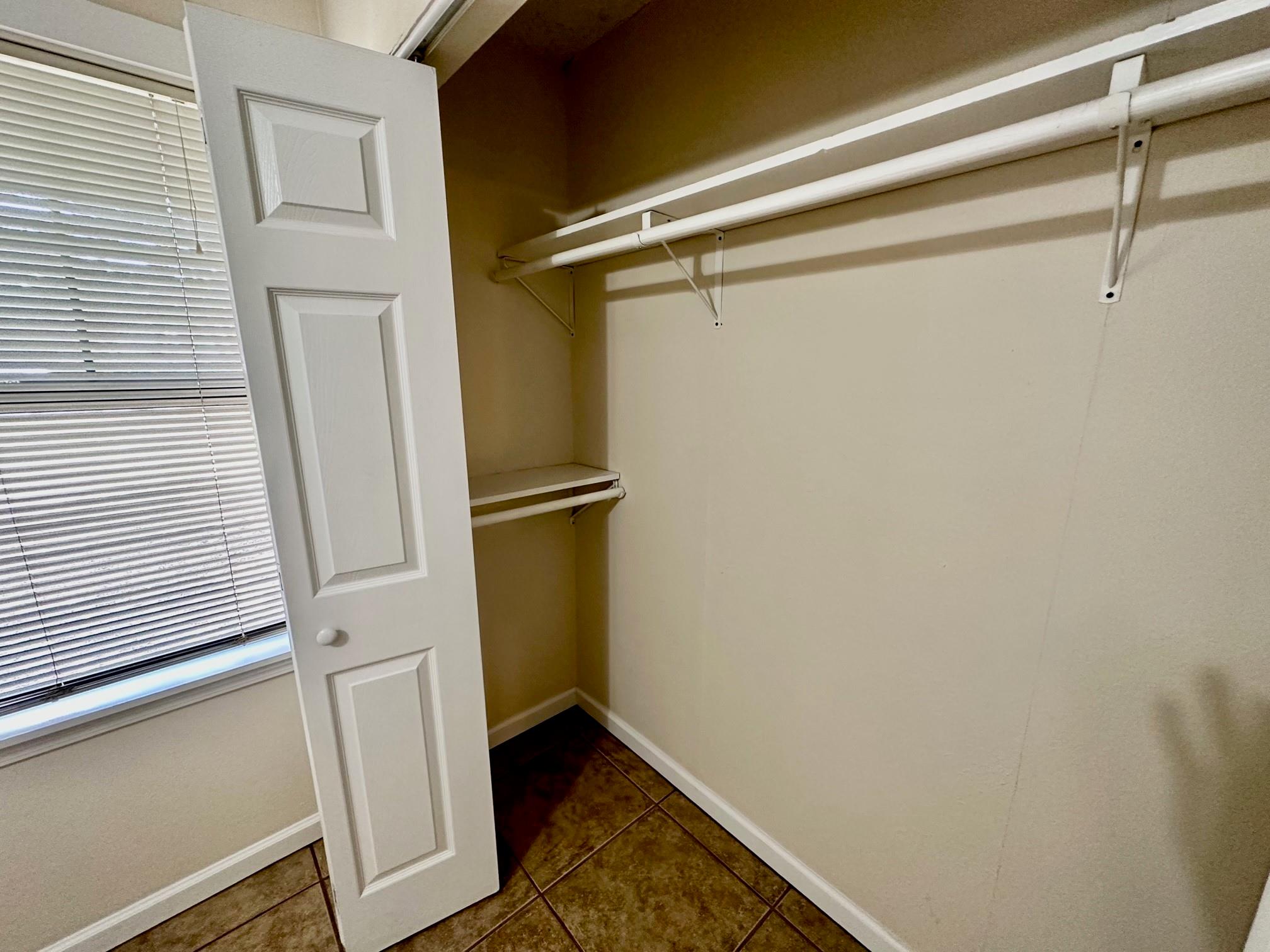 102 Lady Bird Ln, San Marcos, TX 78666