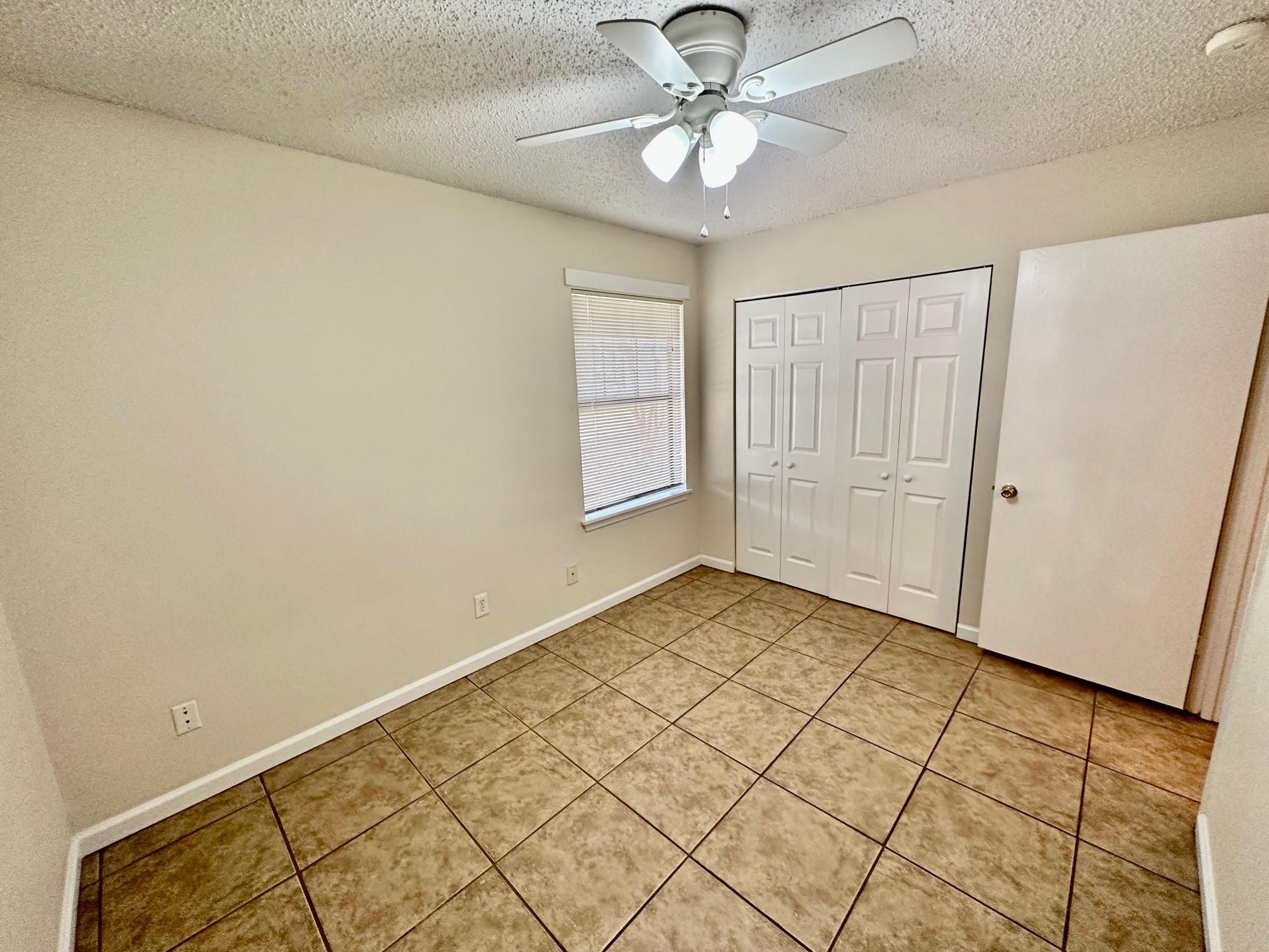 102 Lady Bird Ln, San Marcos, TX 78666