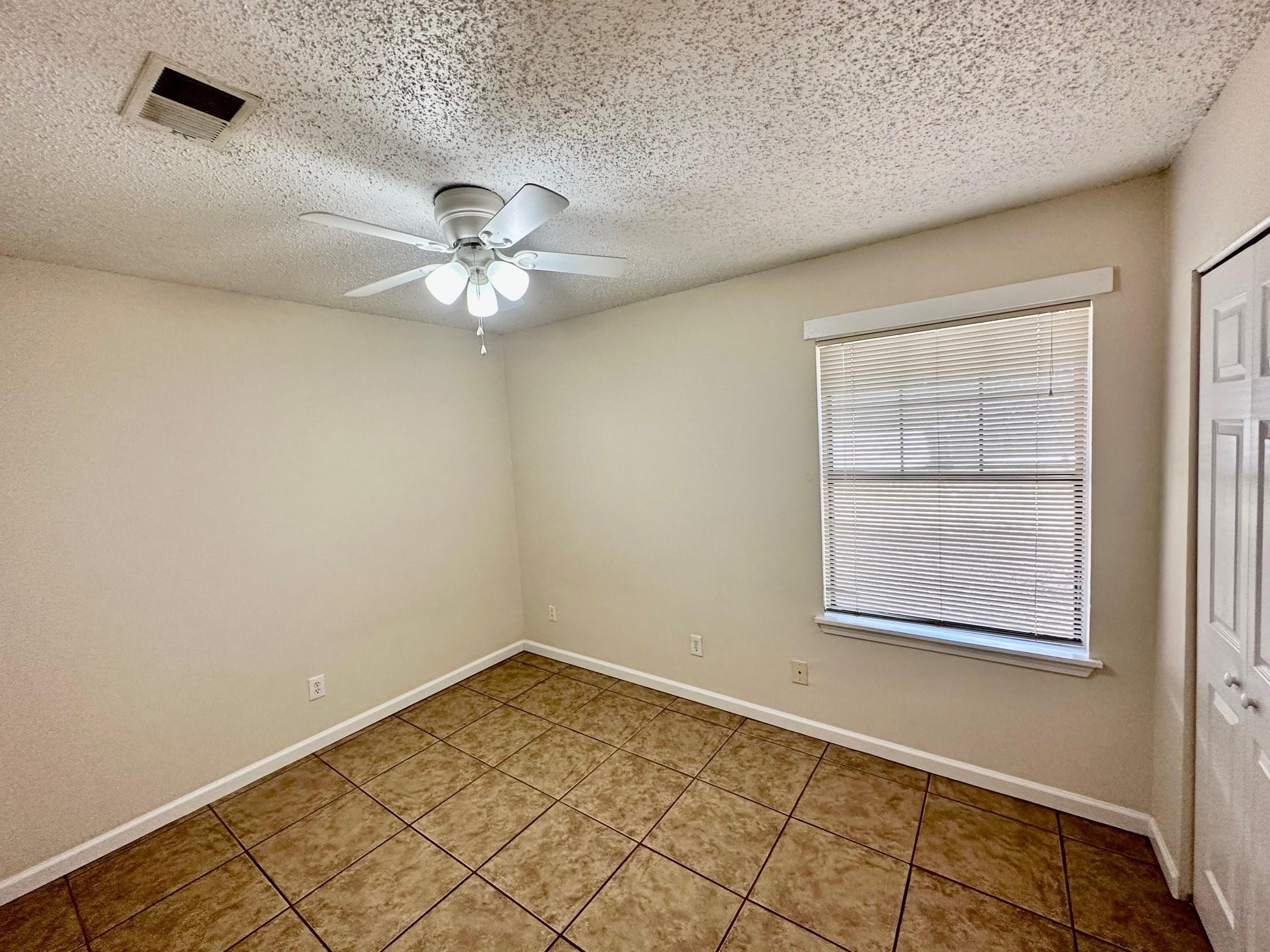 102 Lady Bird Ln, San Marcos, TX 78666