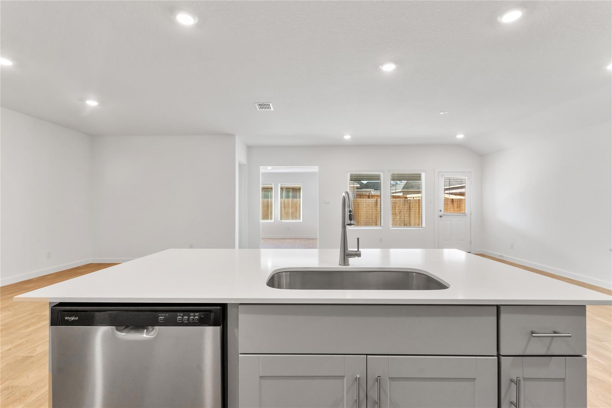 646 Grace Ln, Fredericksburg, TX 78624