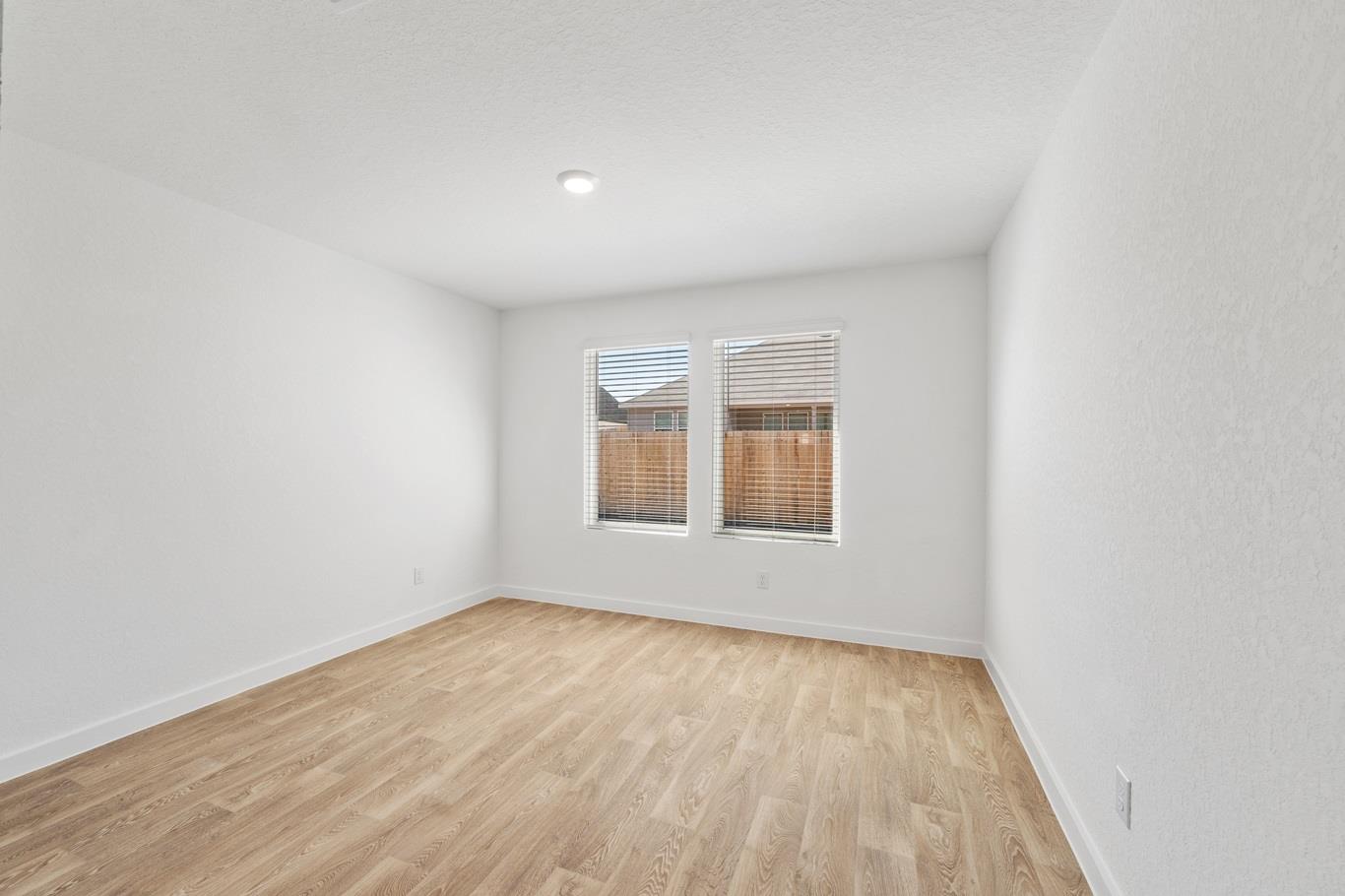 646 Grace Ln, Fredericksburg, TX 78624