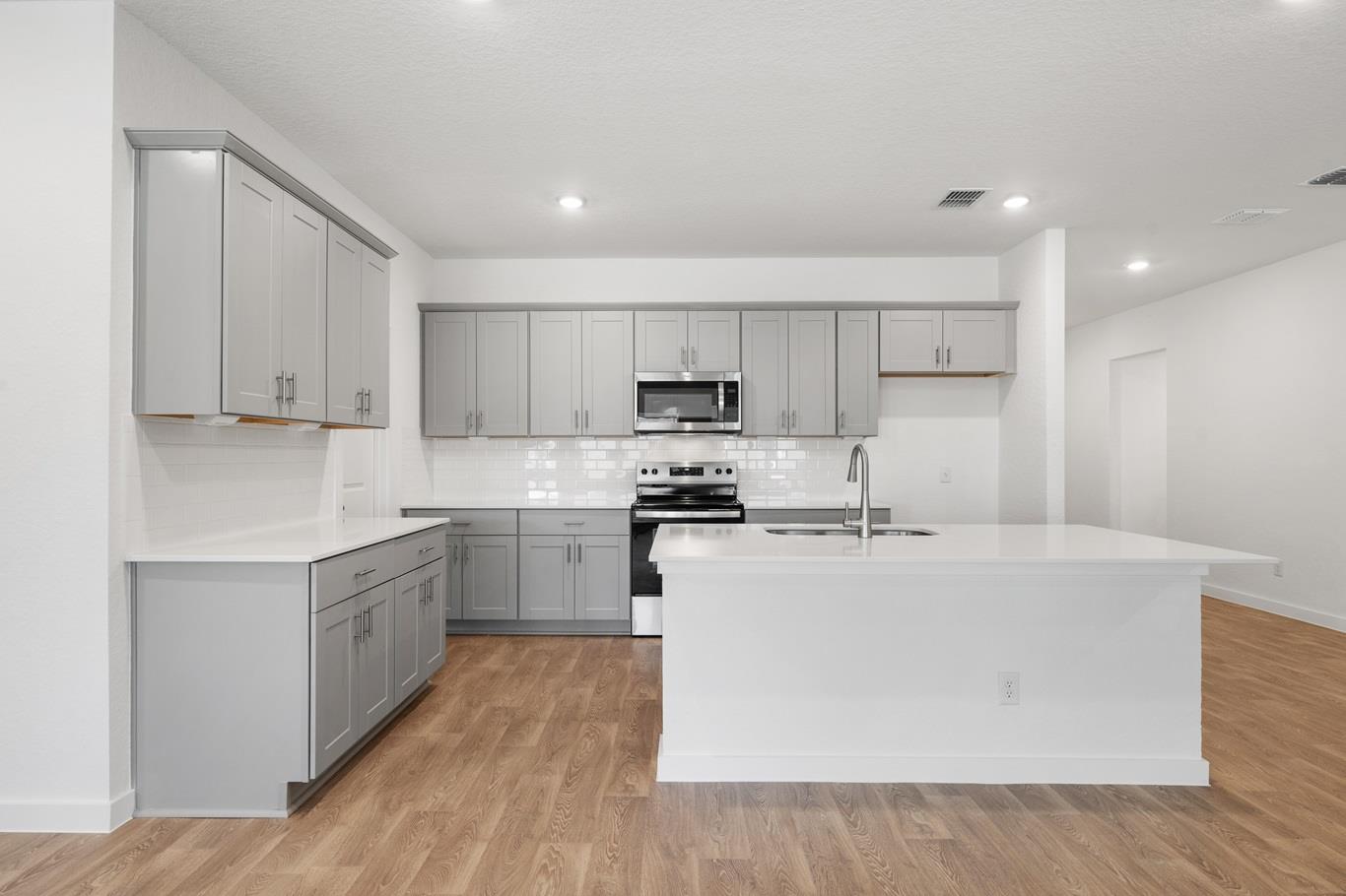 646 Grace Ln, Fredericksburg, TX 78624