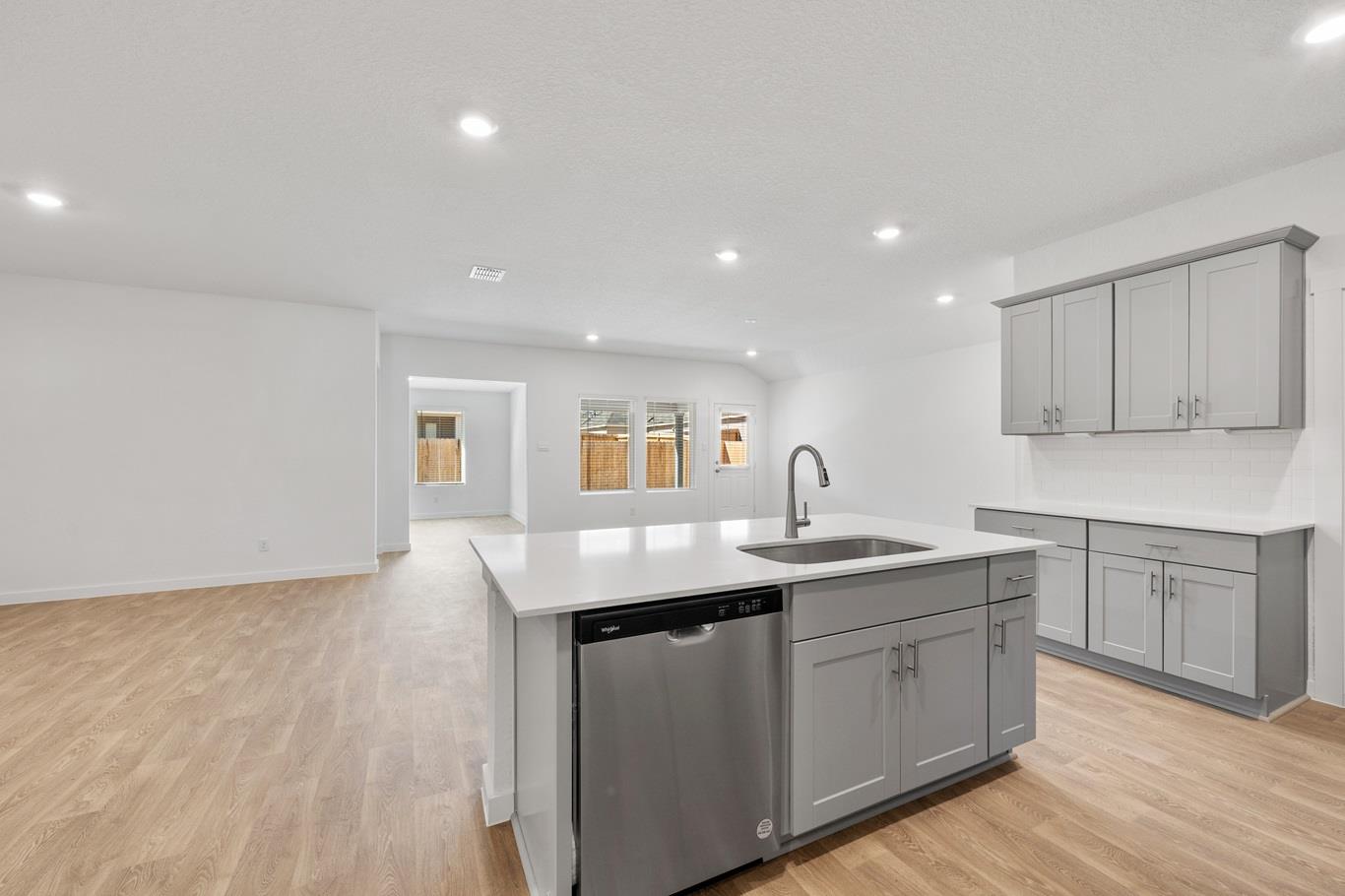 646 Grace Ln, Fredericksburg, TX 78624