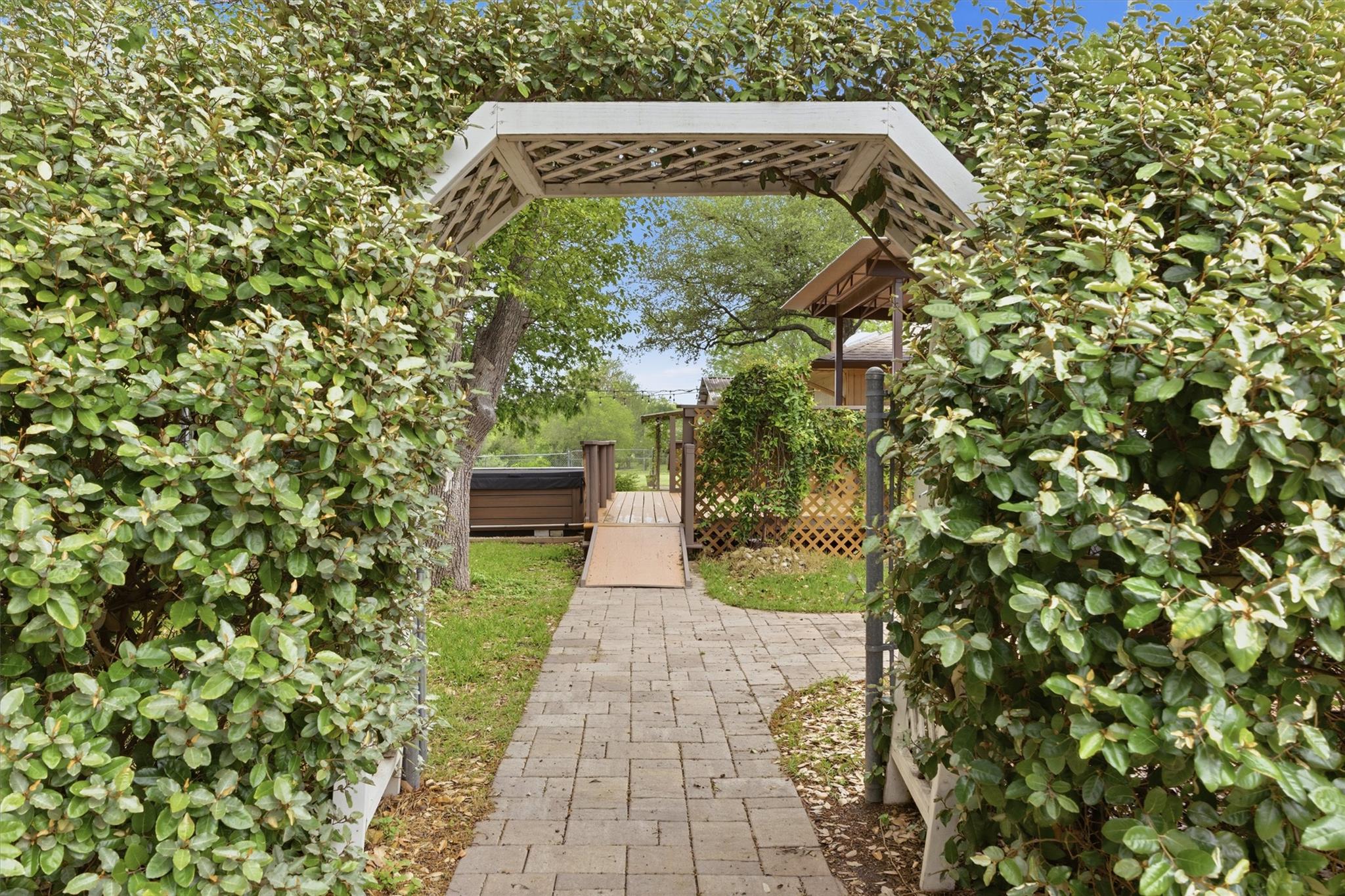 401 Arikara St, Buda, TX 78610