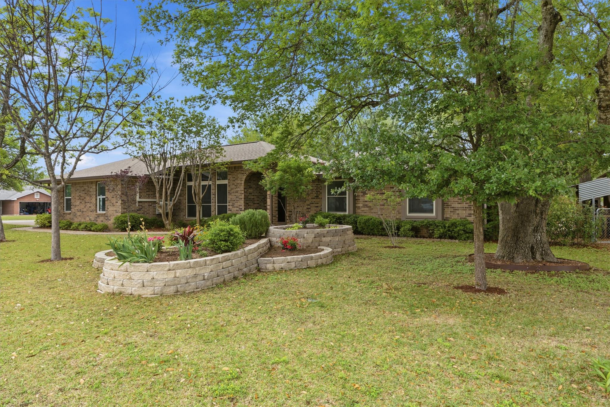 401 Arikara St, Buda, TX 78610
