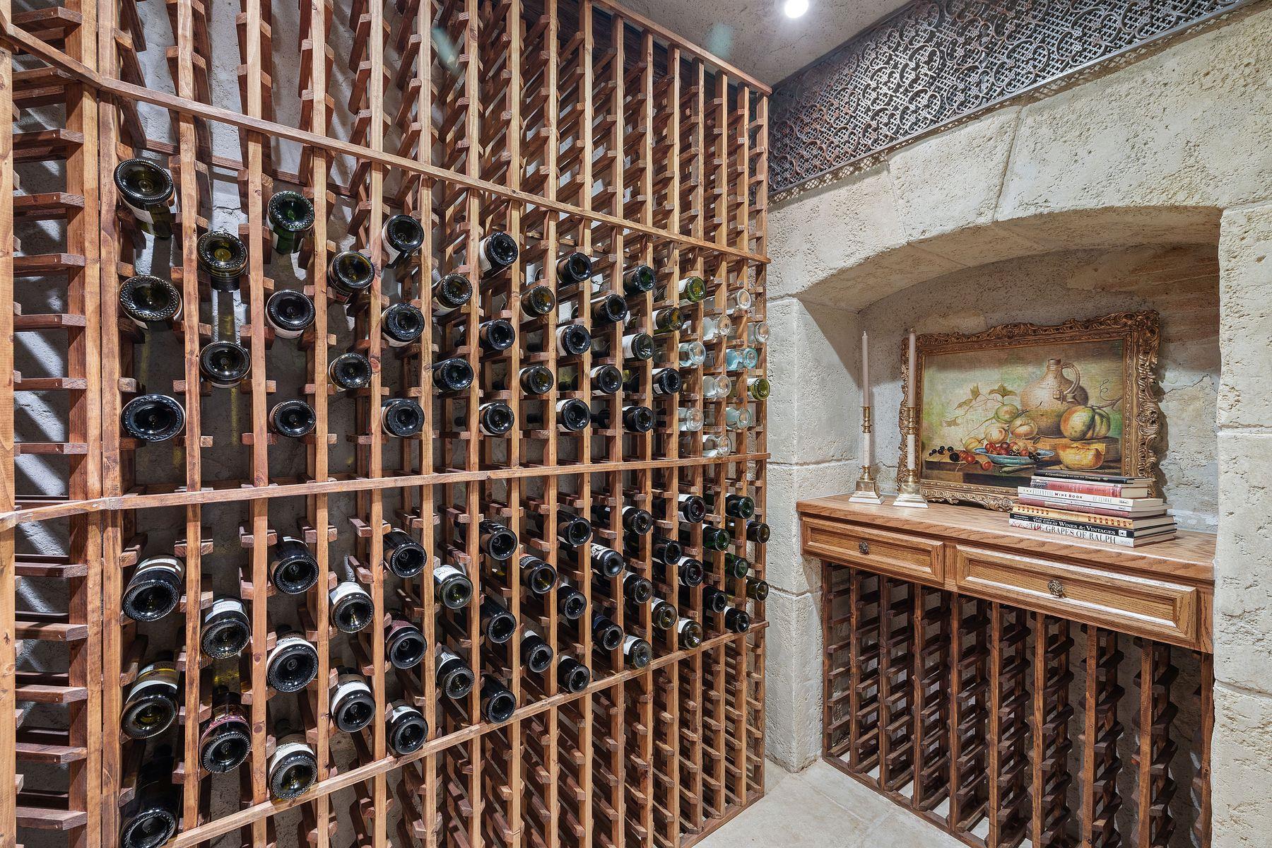 108 Wennmohs Pl, Horseshoe Bay, TX 78657