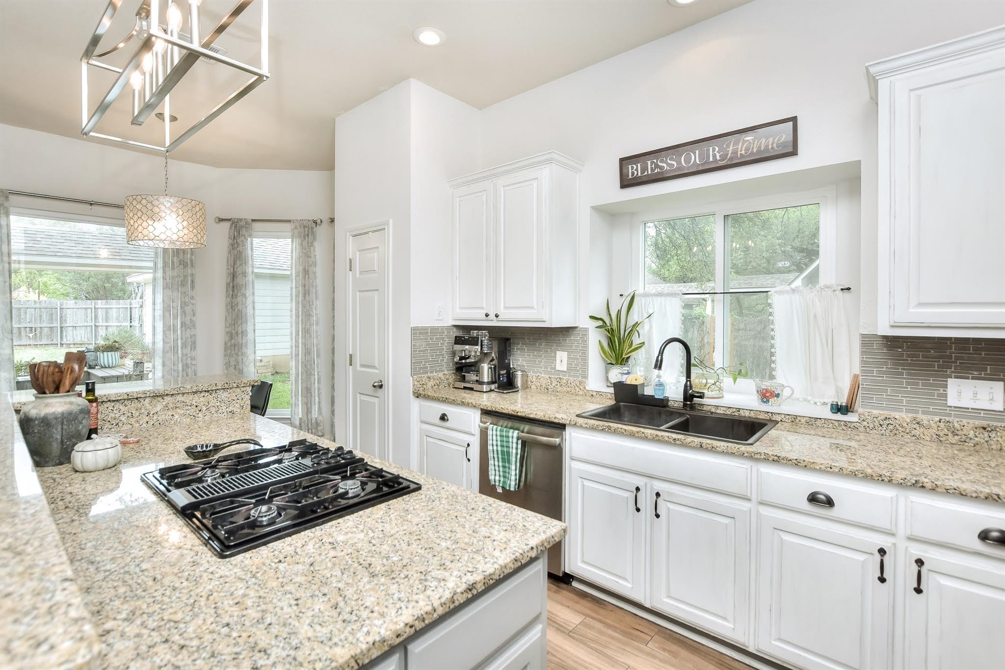 111 Green Grv, Georgetown, TX 78633