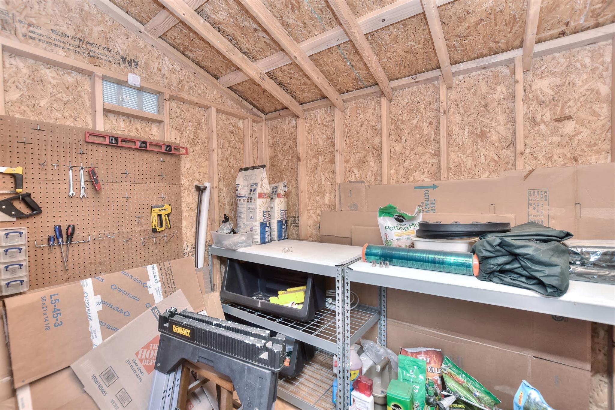 111 Green Grv, Georgetown, TX 78633