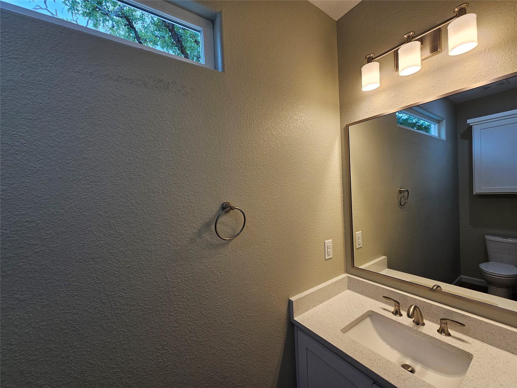 169 Chickasaw, Smithville, TX 78957