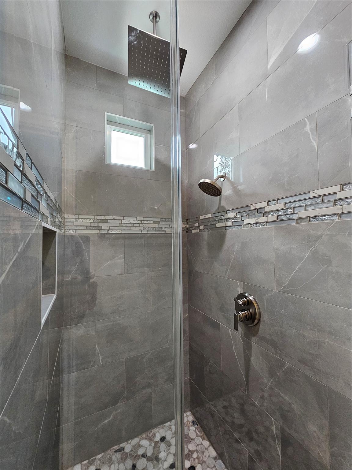 169 Chickasaw, Smithville, TX 78957