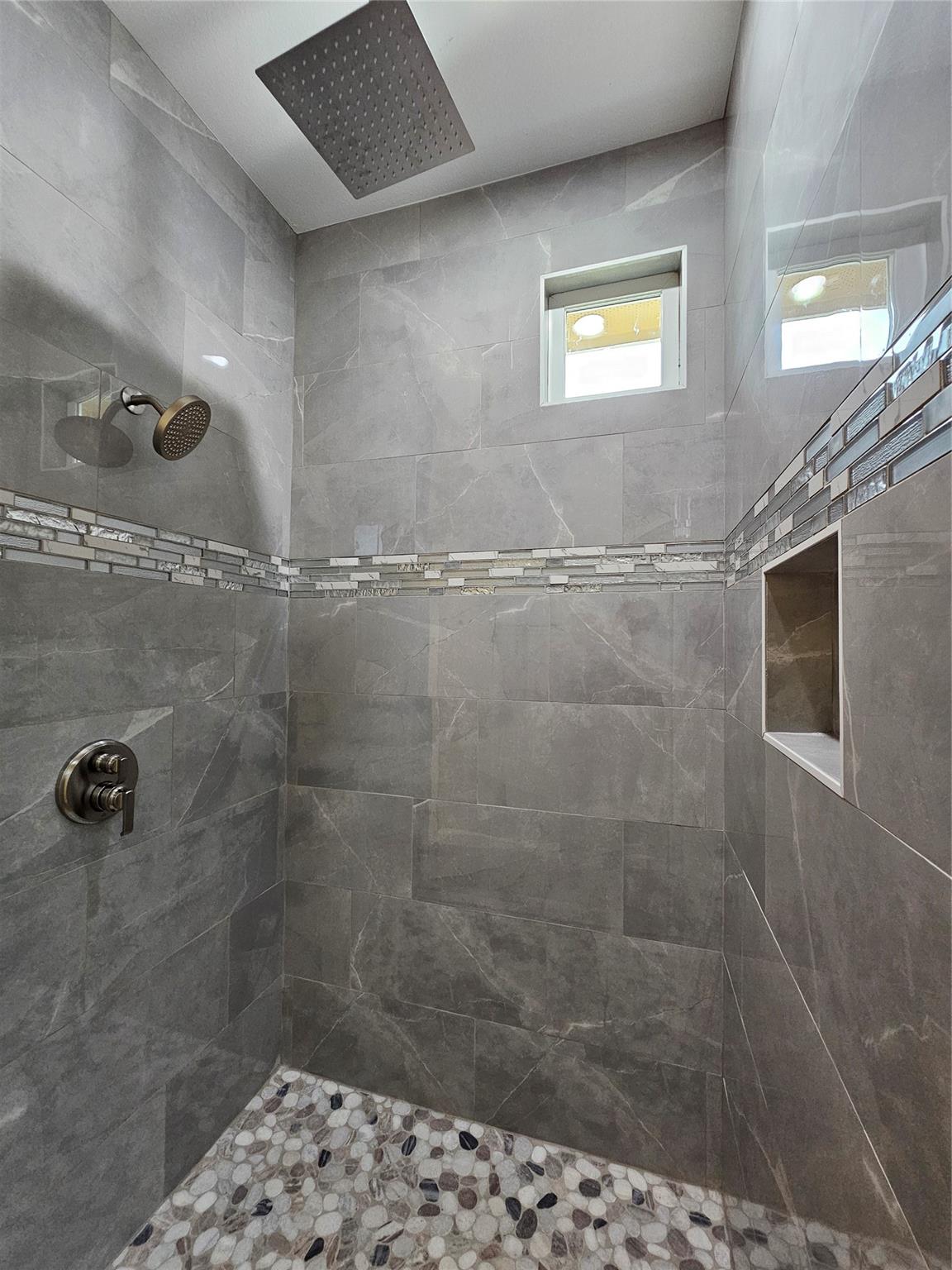 169 Chickasaw, Smithville, TX 78957