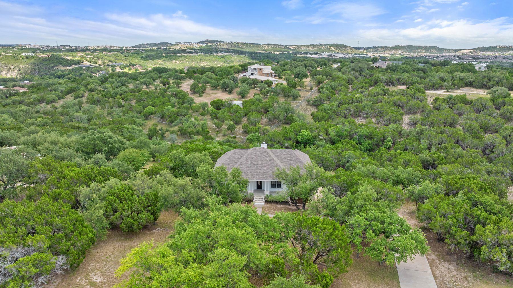 4921 Creek Meadow Cv, Spicewood, TX 78669
