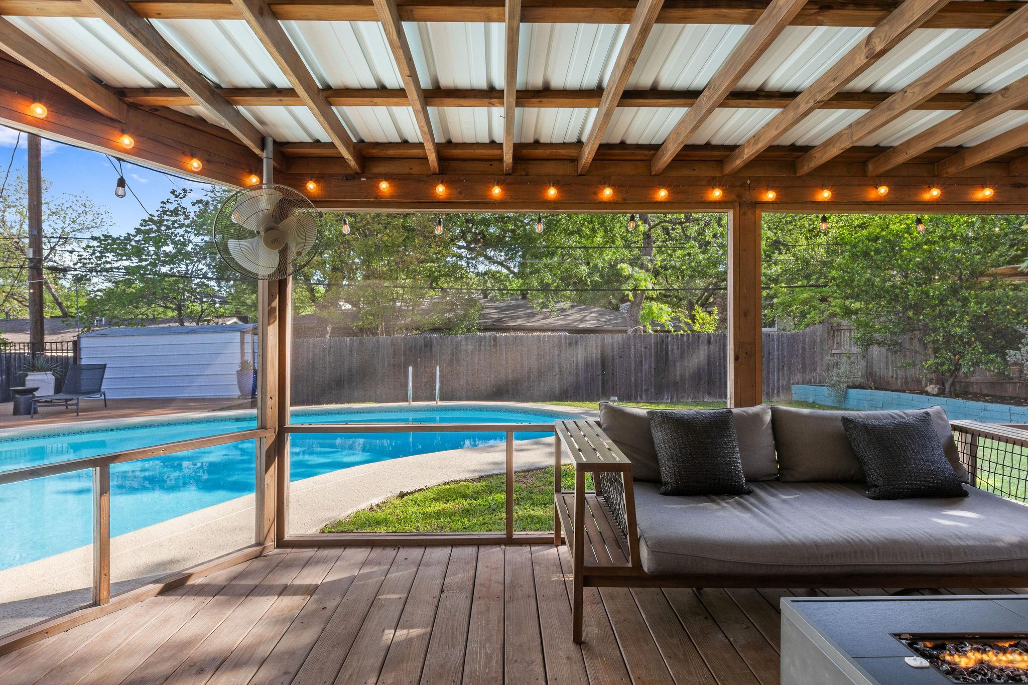 2406 Elmglen Dr, Austin, TX 78704