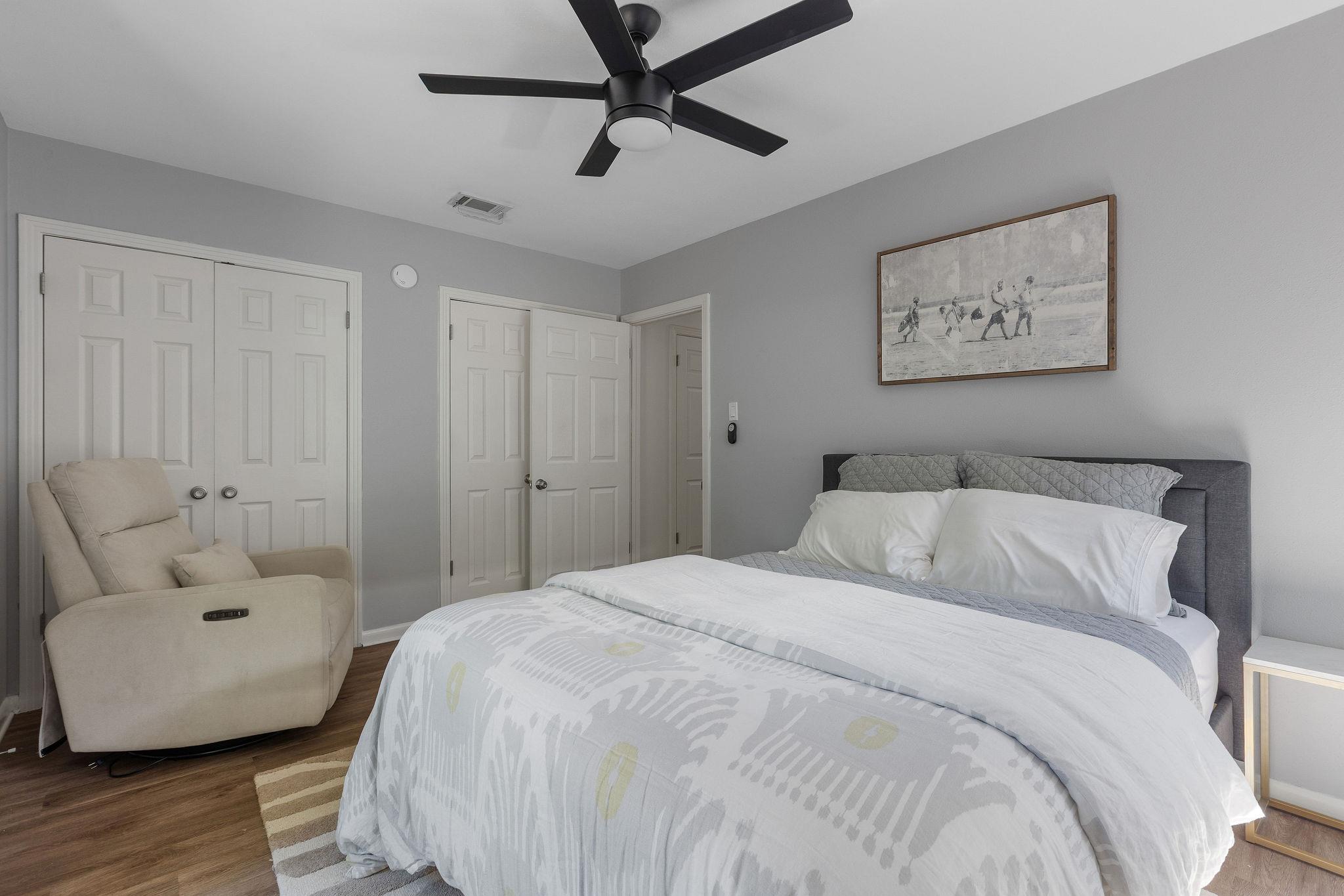 2406 Elmglen Dr, Austin, TX 78704