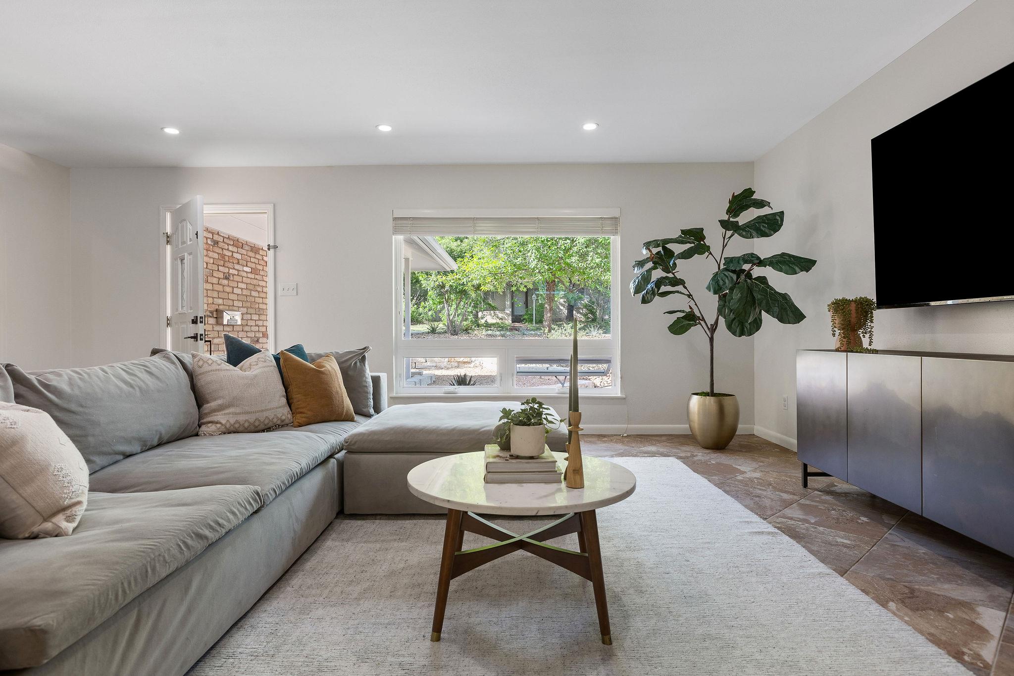 2406 Elmglen Dr, Austin, TX 78704