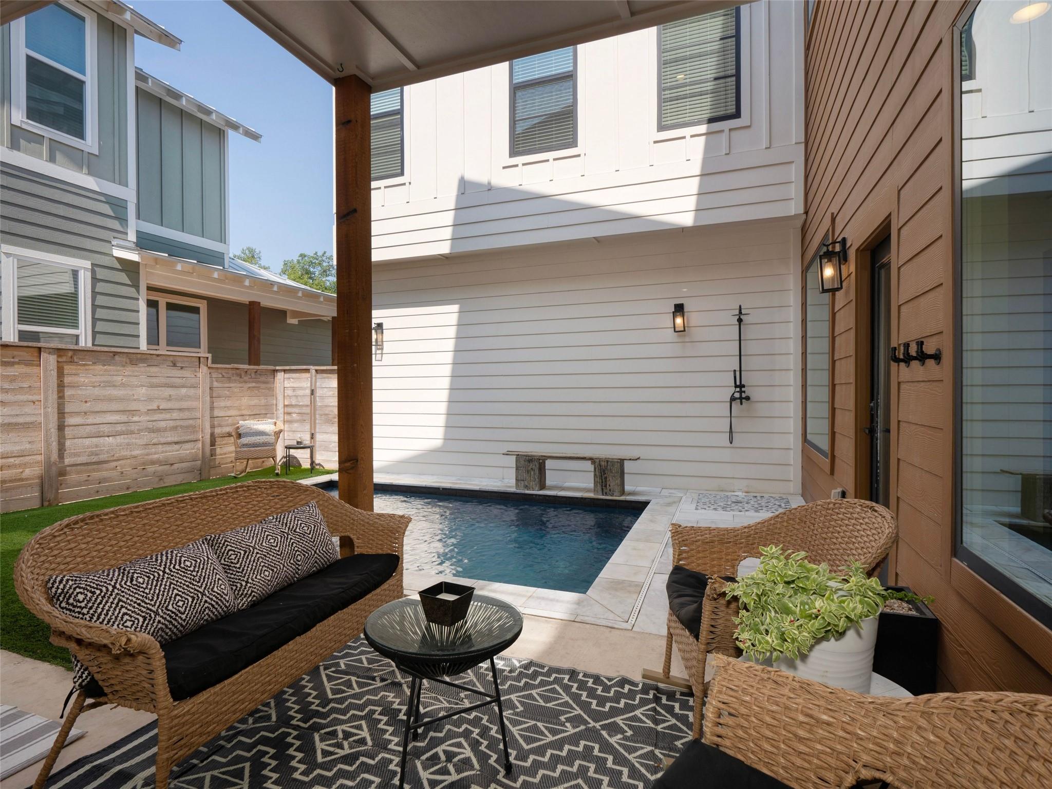 1136 Hauptstrasse, New Braunfels, TX 78130