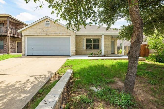 5717 Malarkey Rd, Del Valle, TX 78617