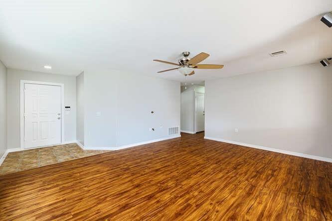 5717 Malarkey Rd, Del Valle, TX 78617