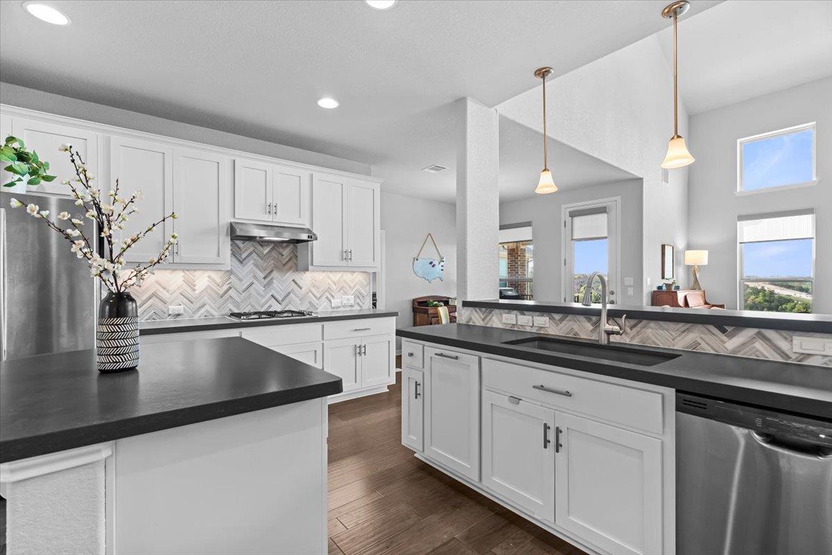 2733 Painted Sky Bnd, Leander, TX 78641