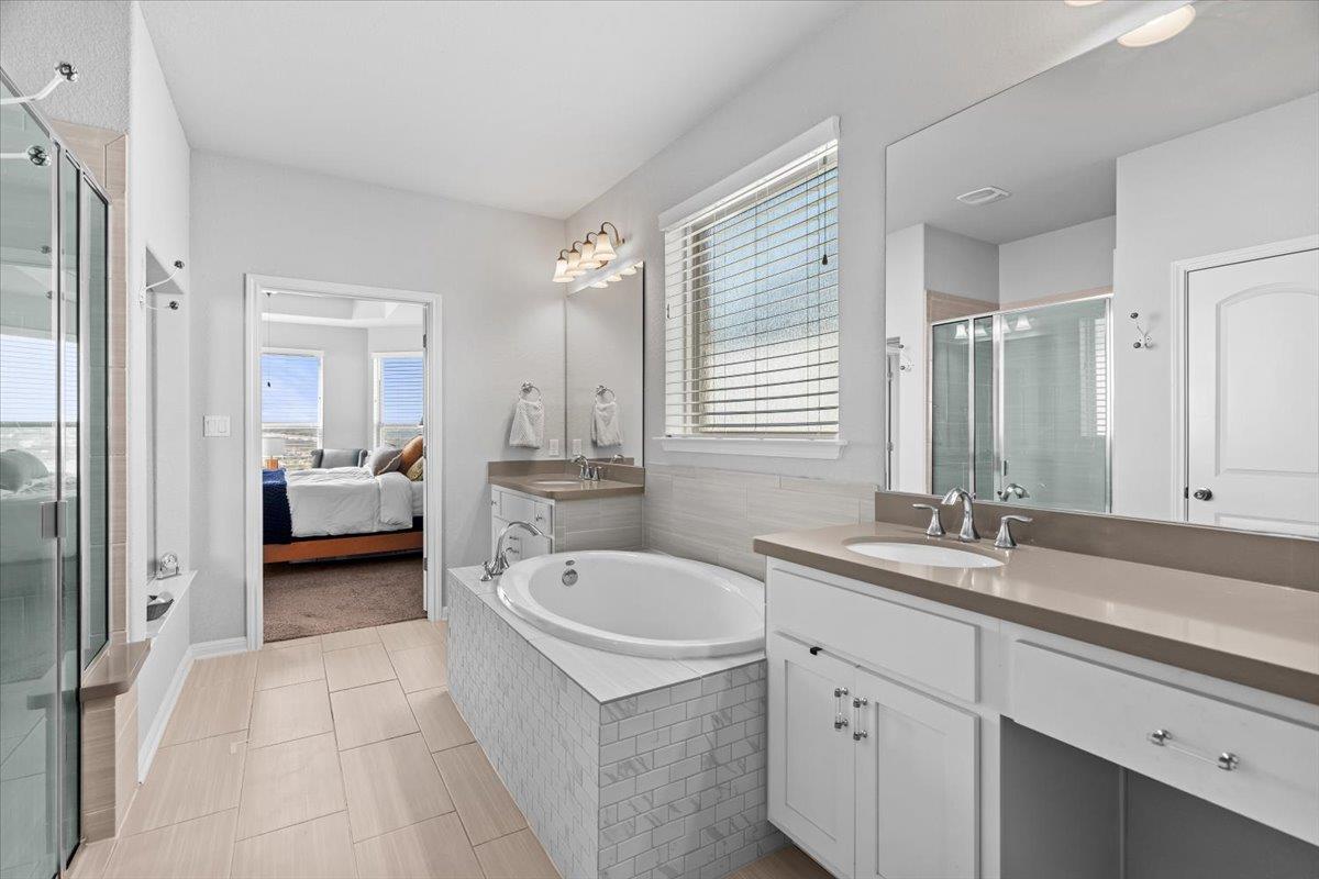 2733 Painted Sky Bnd, Leander, TX 78641