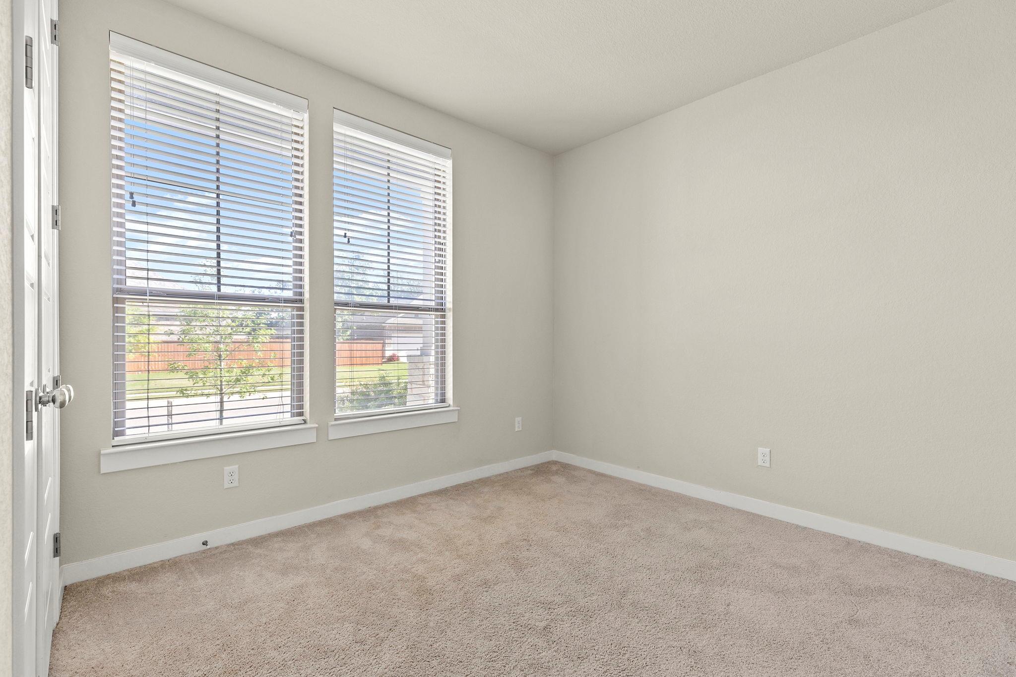 825 Whitetail Dr, Round Rock, TX 78681