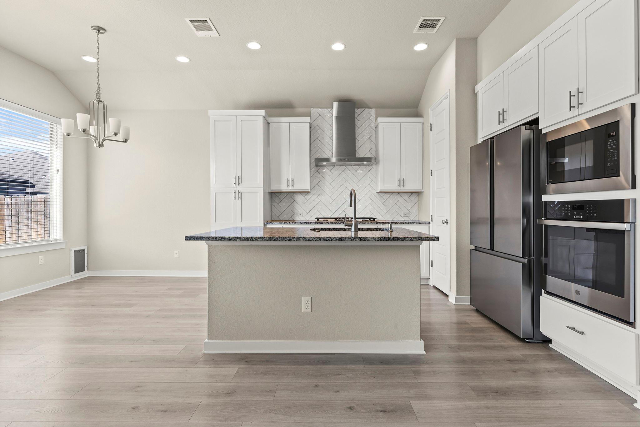 825 Whitetail Dr, Round Rock, TX 78681